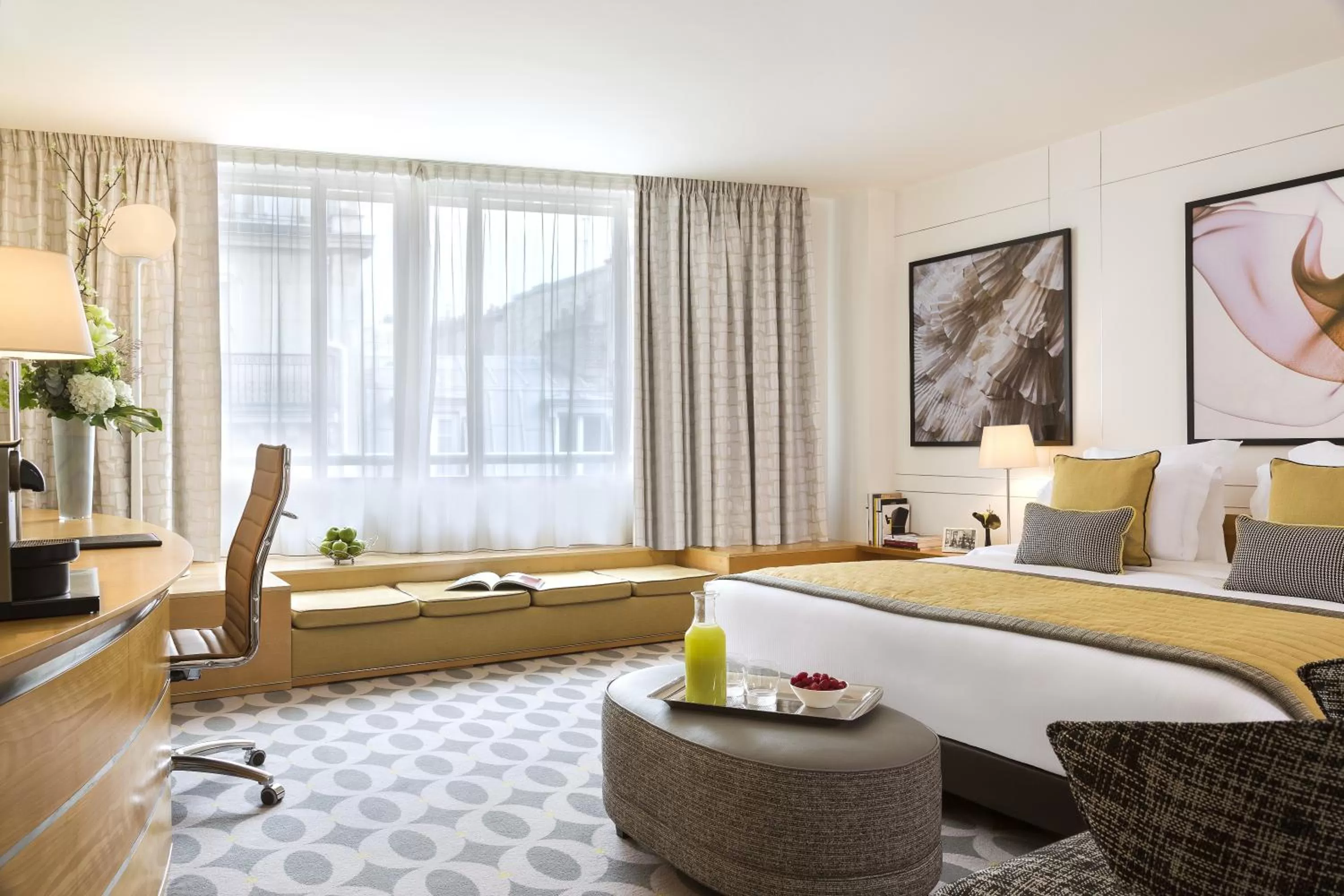 Classic Double or Twin Room in La Clef Tour Eiffel Paris by The Crest Collection