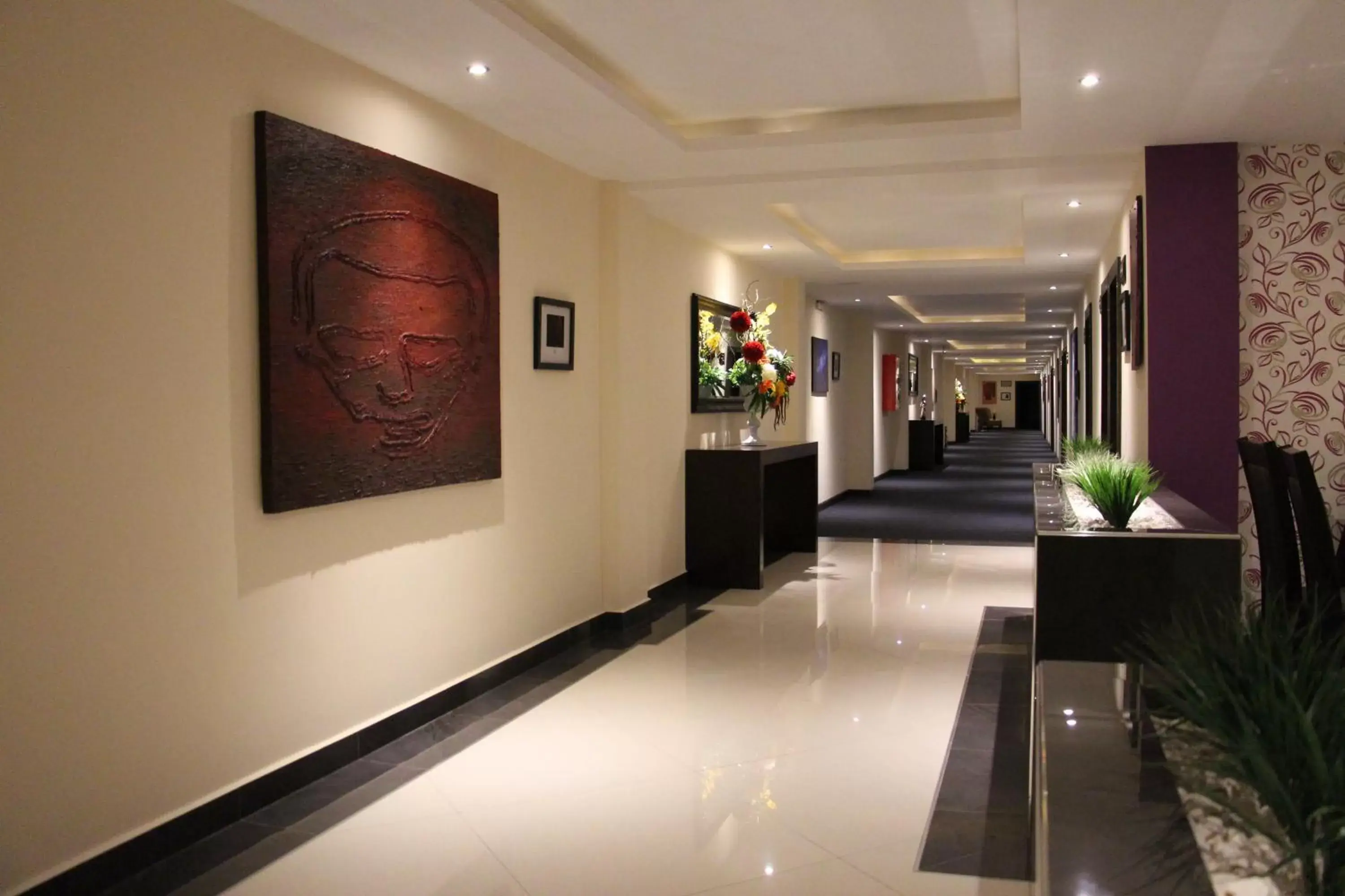 Property building, Lobby/Reception in Hotel Two Select