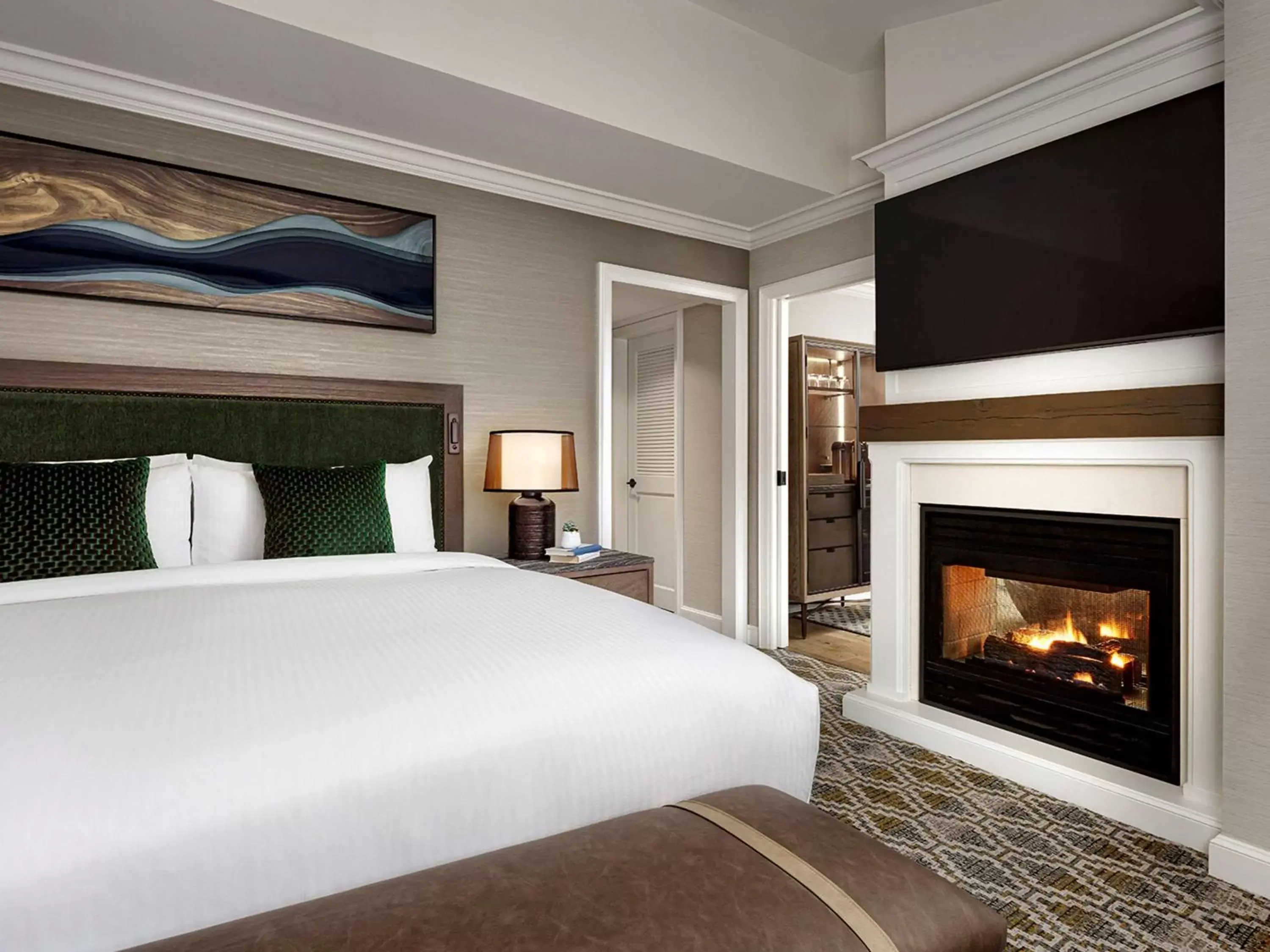 Photo of the whole room, Bed in Fairmont Chateau Whistler