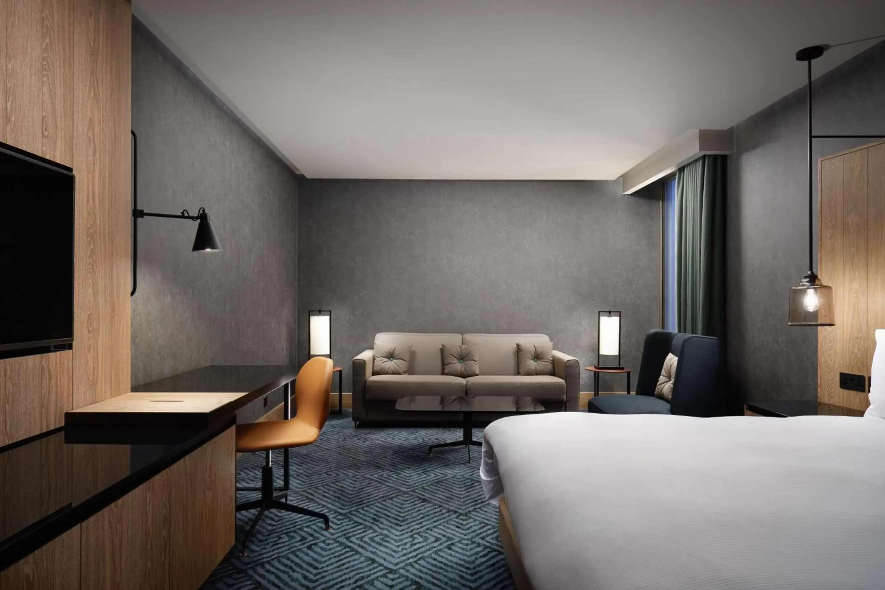 Bed, Seating Area in Hilton London Bankside