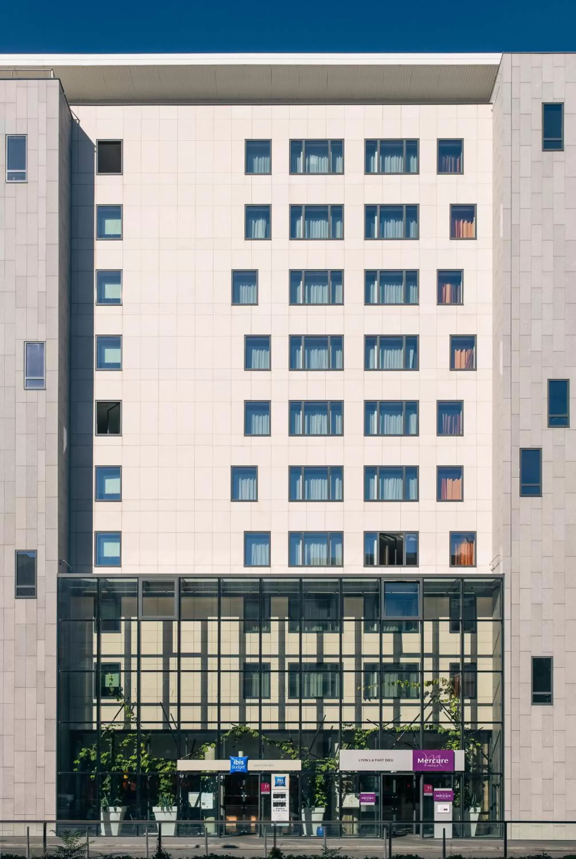 Facade/entrance, Property Building in Mercure Lyon Centre - Gare Part Dieu