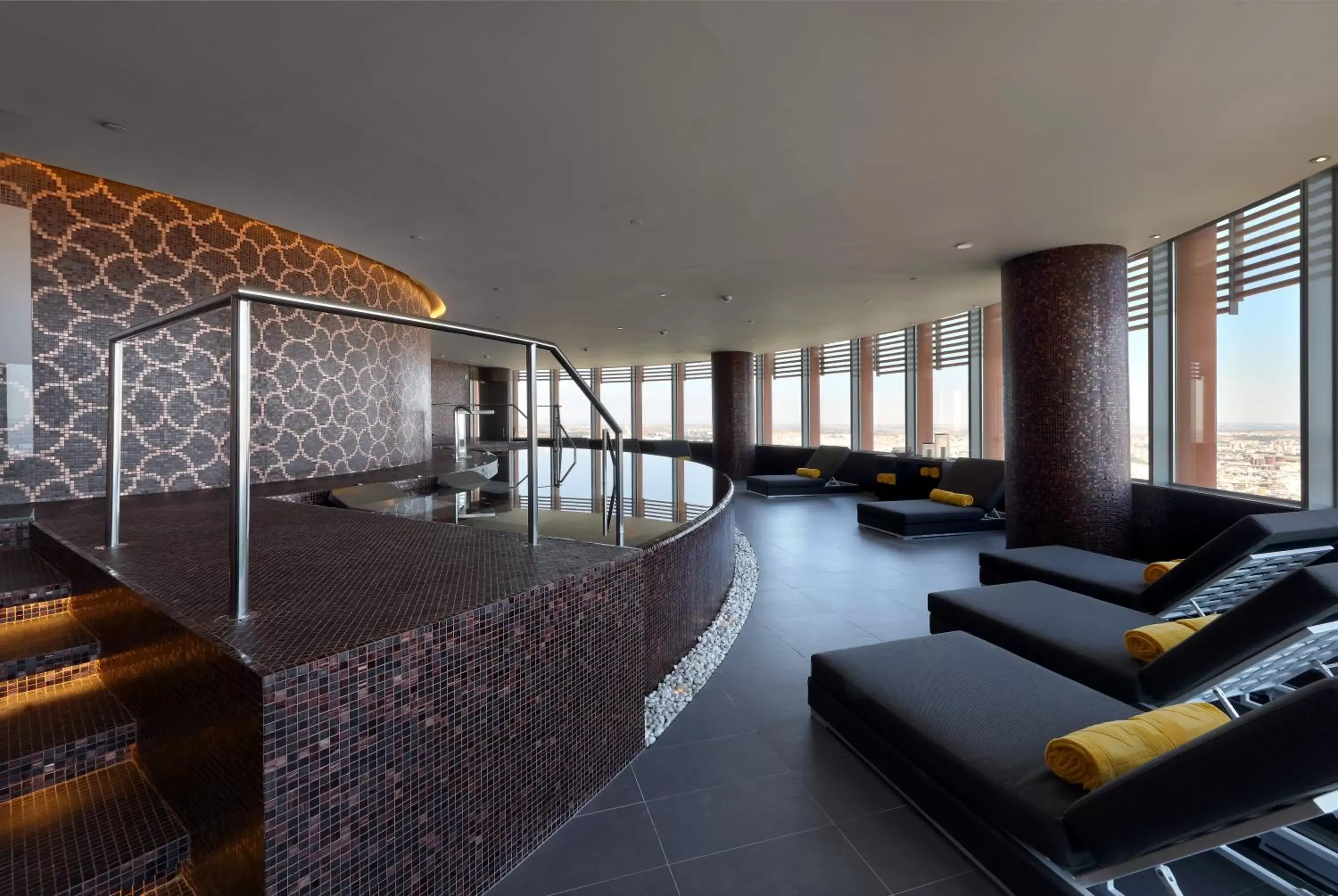 Spa and wellness centre/facilities in Eurostars Torre Sevilla