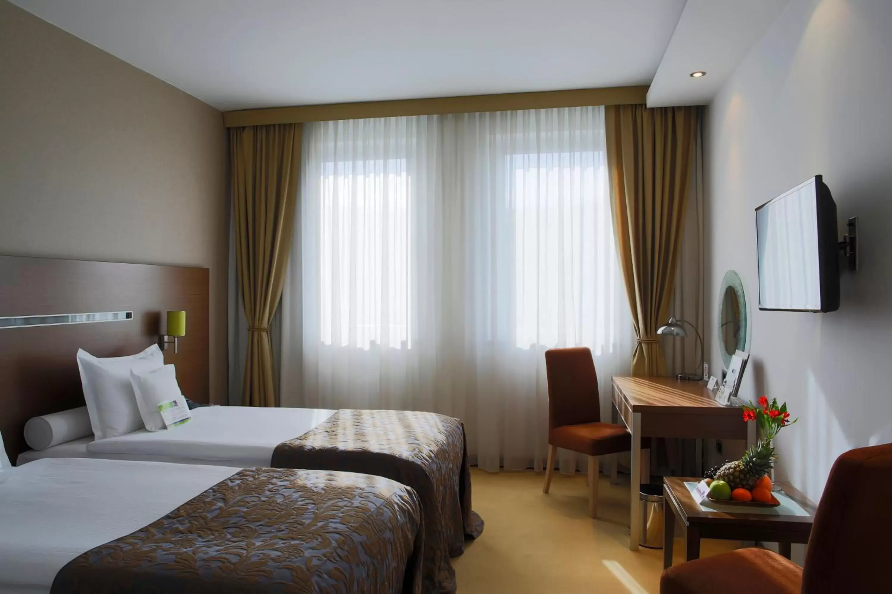 Bed in IN Hotel Beograd
