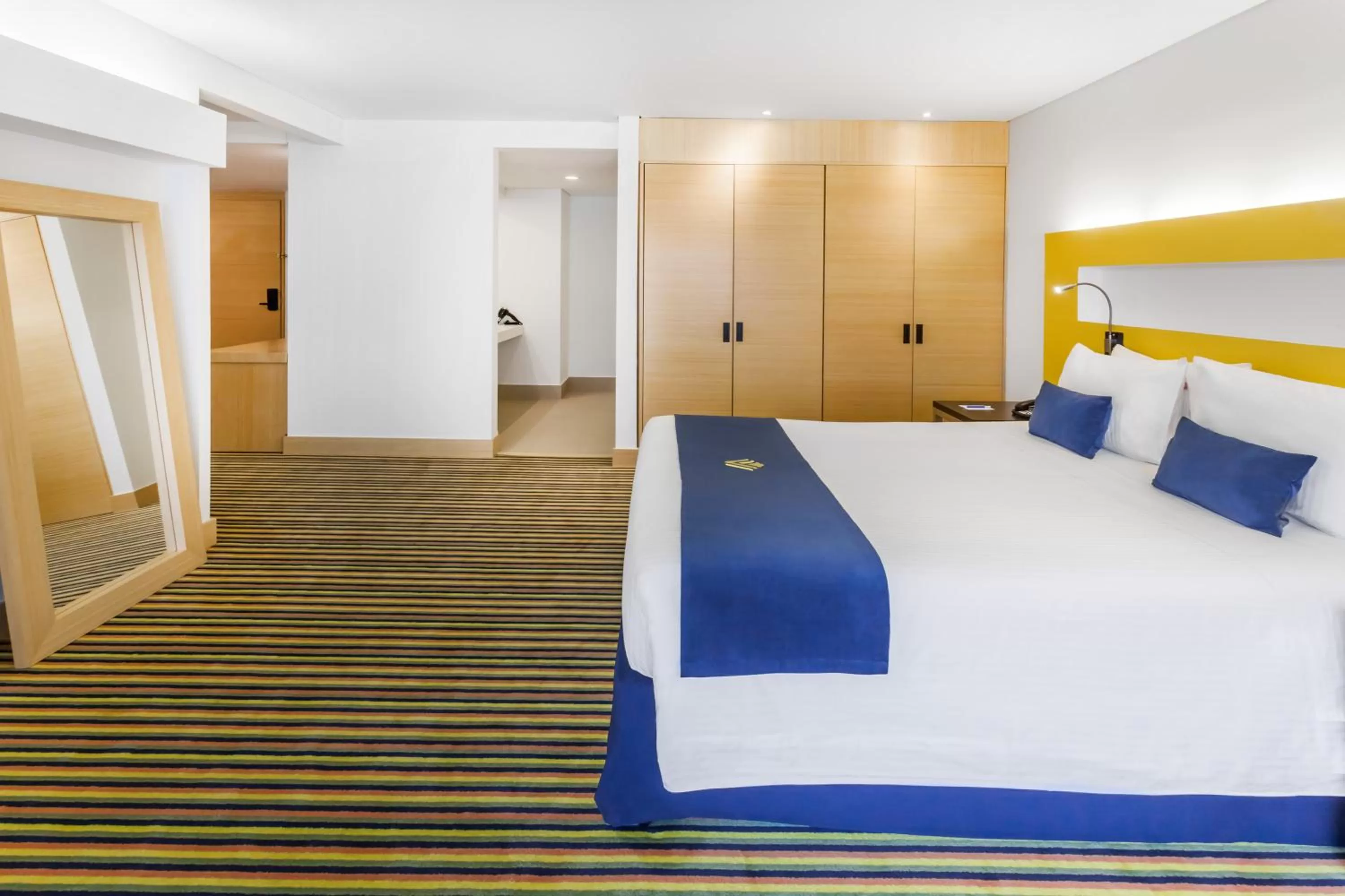 Bedroom, Bed in Wyndham Bogota