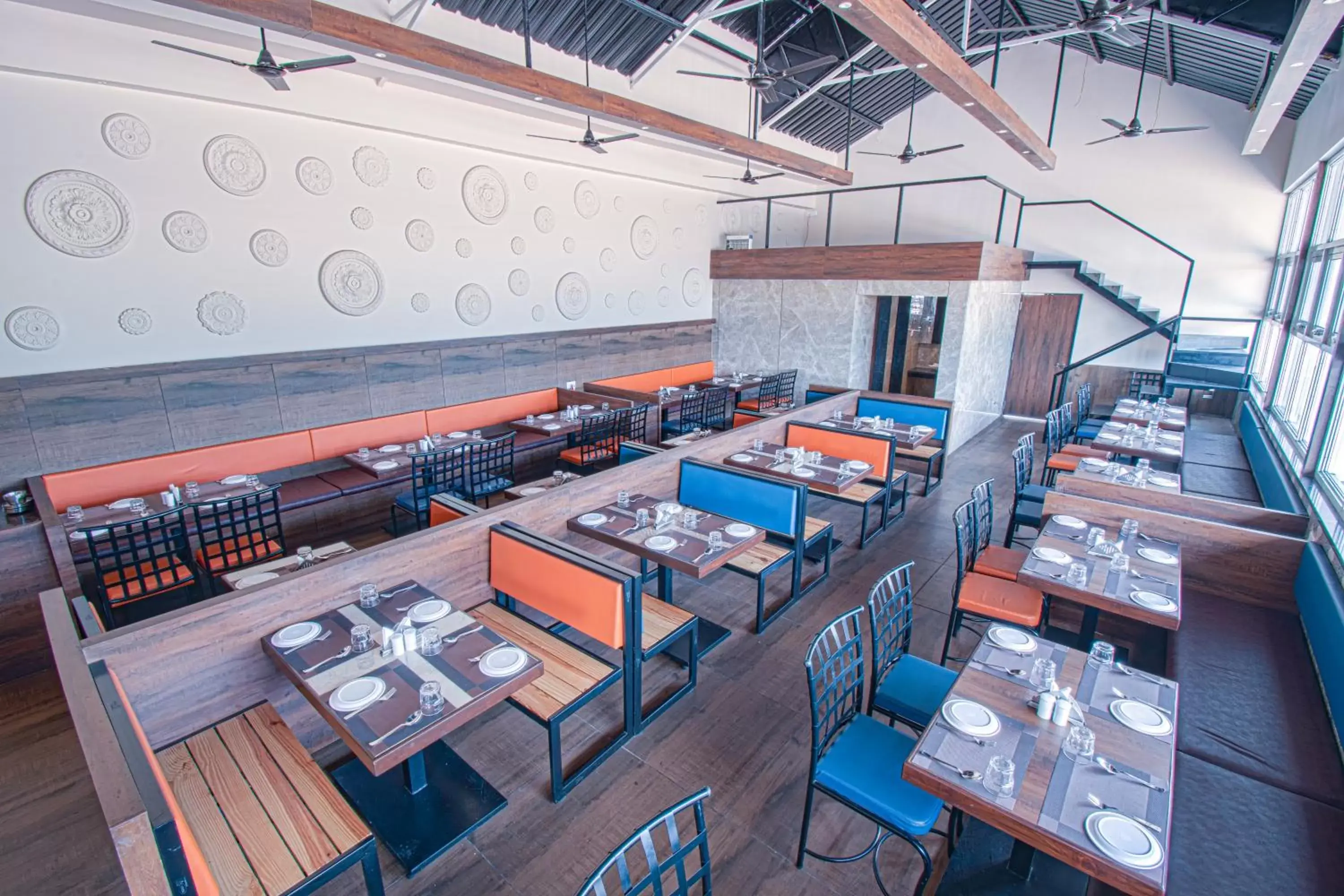 Restaurant/places to eat in Hotel Park Tree, NEAR 5 STAR MIDC, KANERIWADI, NH4 GOA HIGHWAY KOLHAPUR Restaurant/places to eat in Hotel Park Tree, NEAR 5 STAR MIDC, KANERIWADI, NH4 GOA HIGHWAY KOLHAPUR