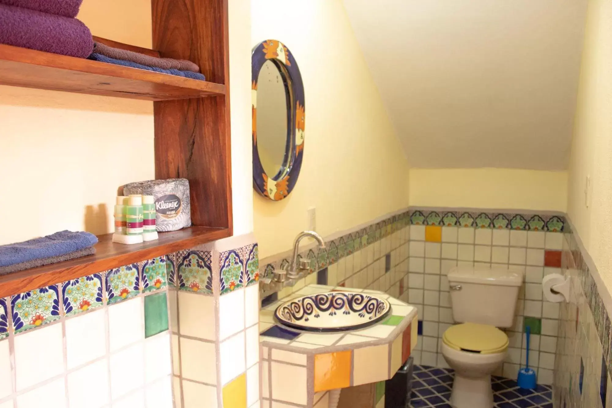 Bathroom in Hotel Casamar Suites