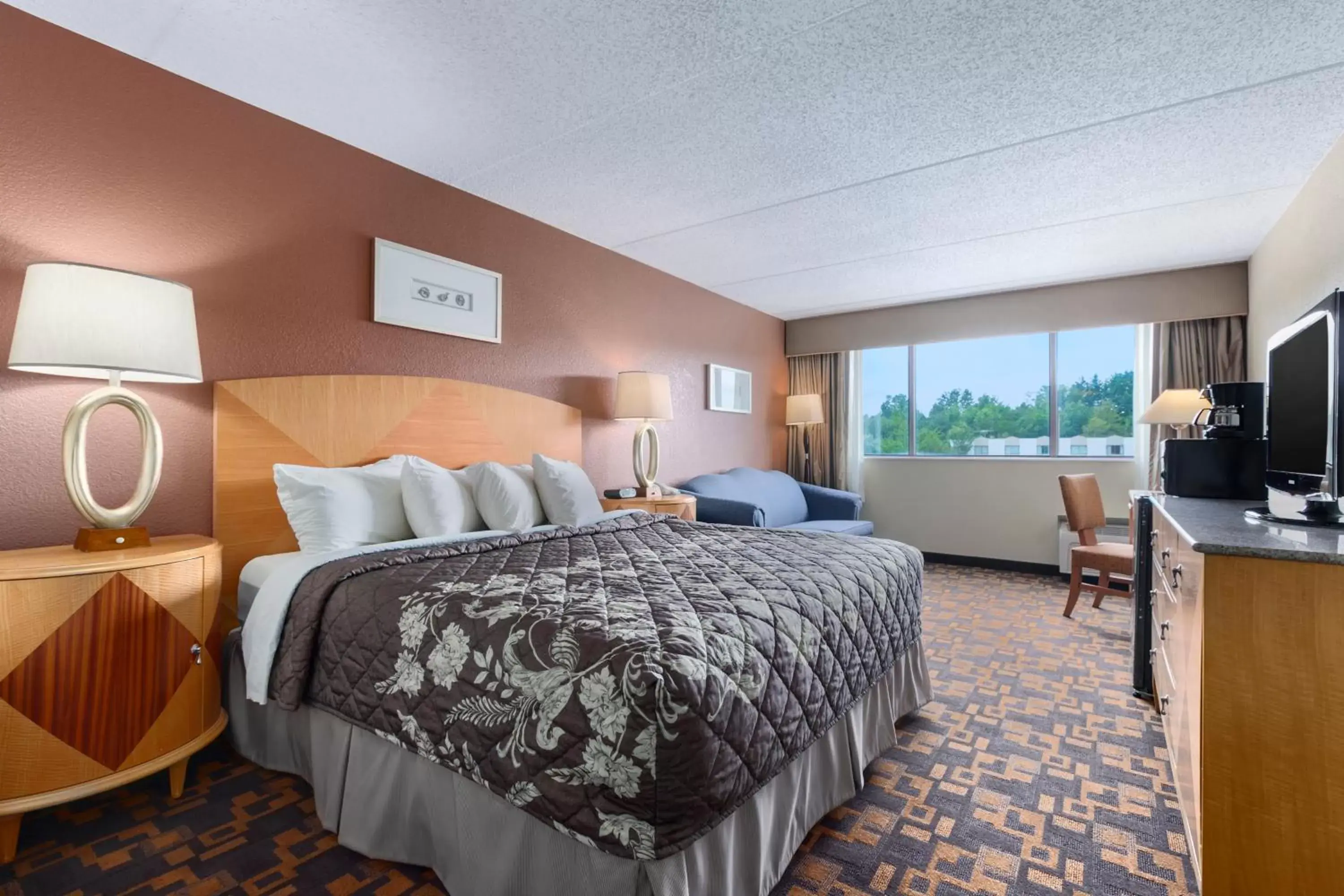 Bedroom, Bed in Days Inn by Wyndham Gettysburg Bedroom, Bed in Days Inn by Wyndham Gettysburg