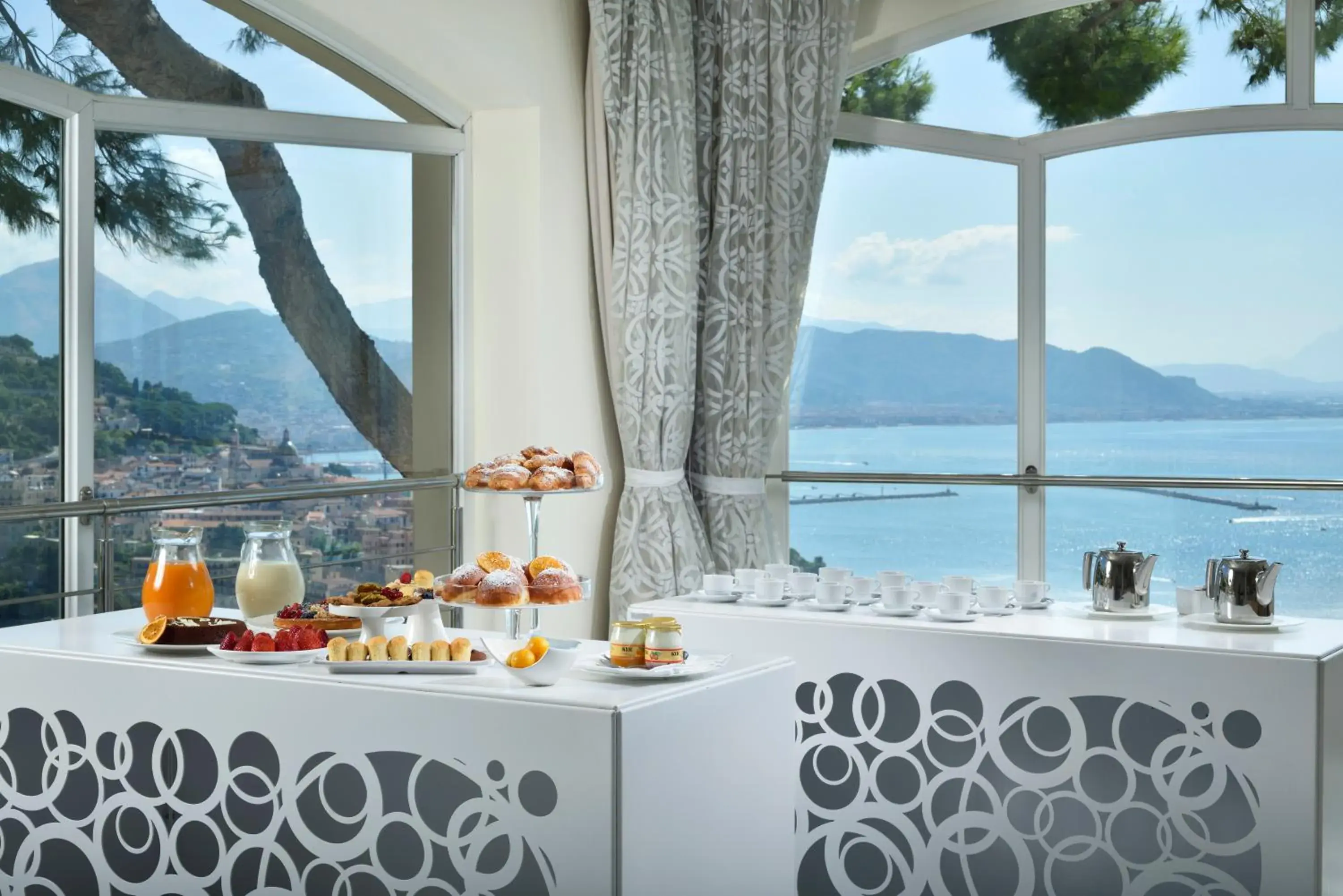 Breakfast, Mountain View in Hotel Raito Wellness & SPA
