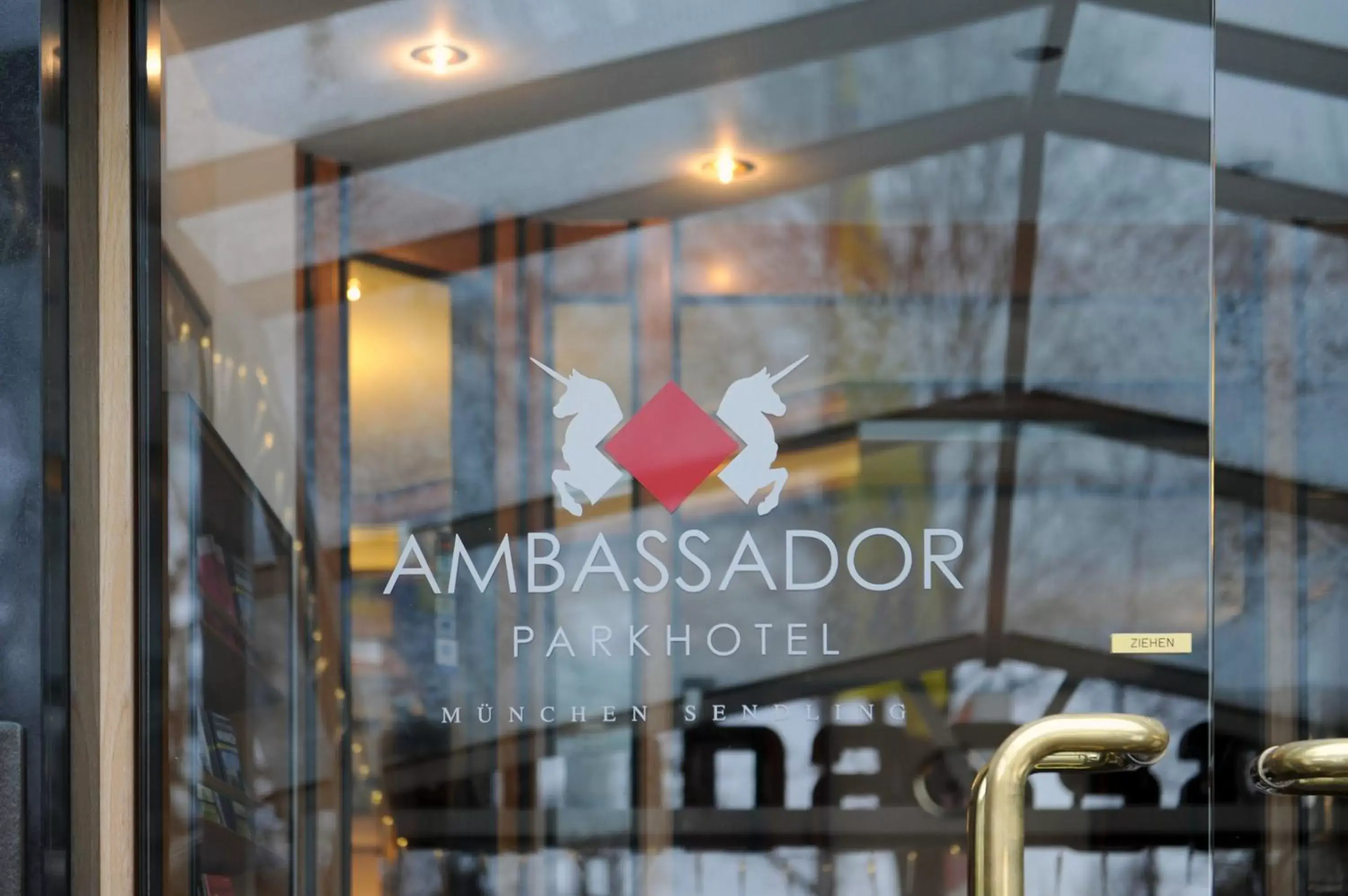 Facade/entrance in Ambassador Parkhotel