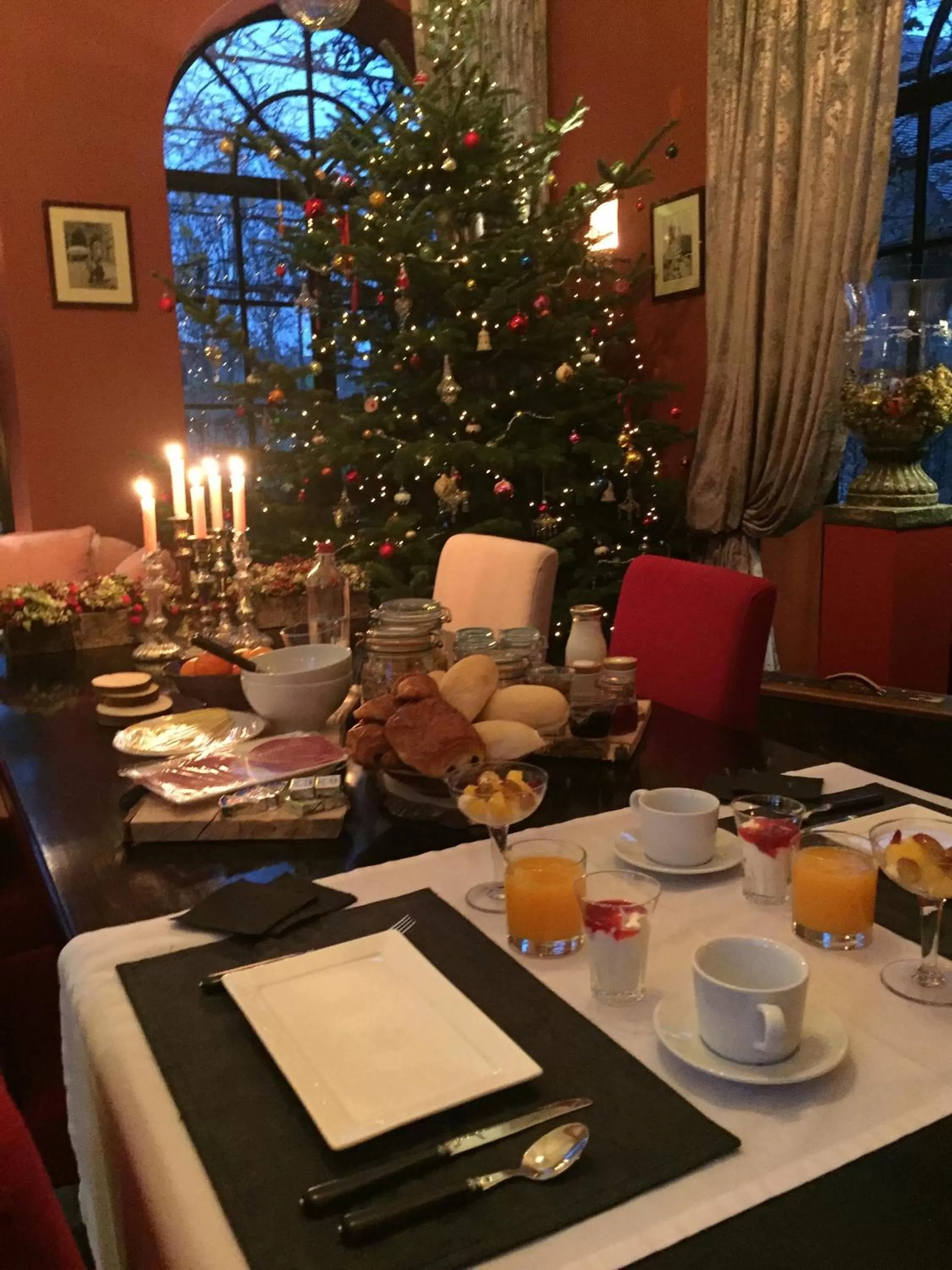 Restaurant/Places to Eat in Guesthouse Villa Vauban