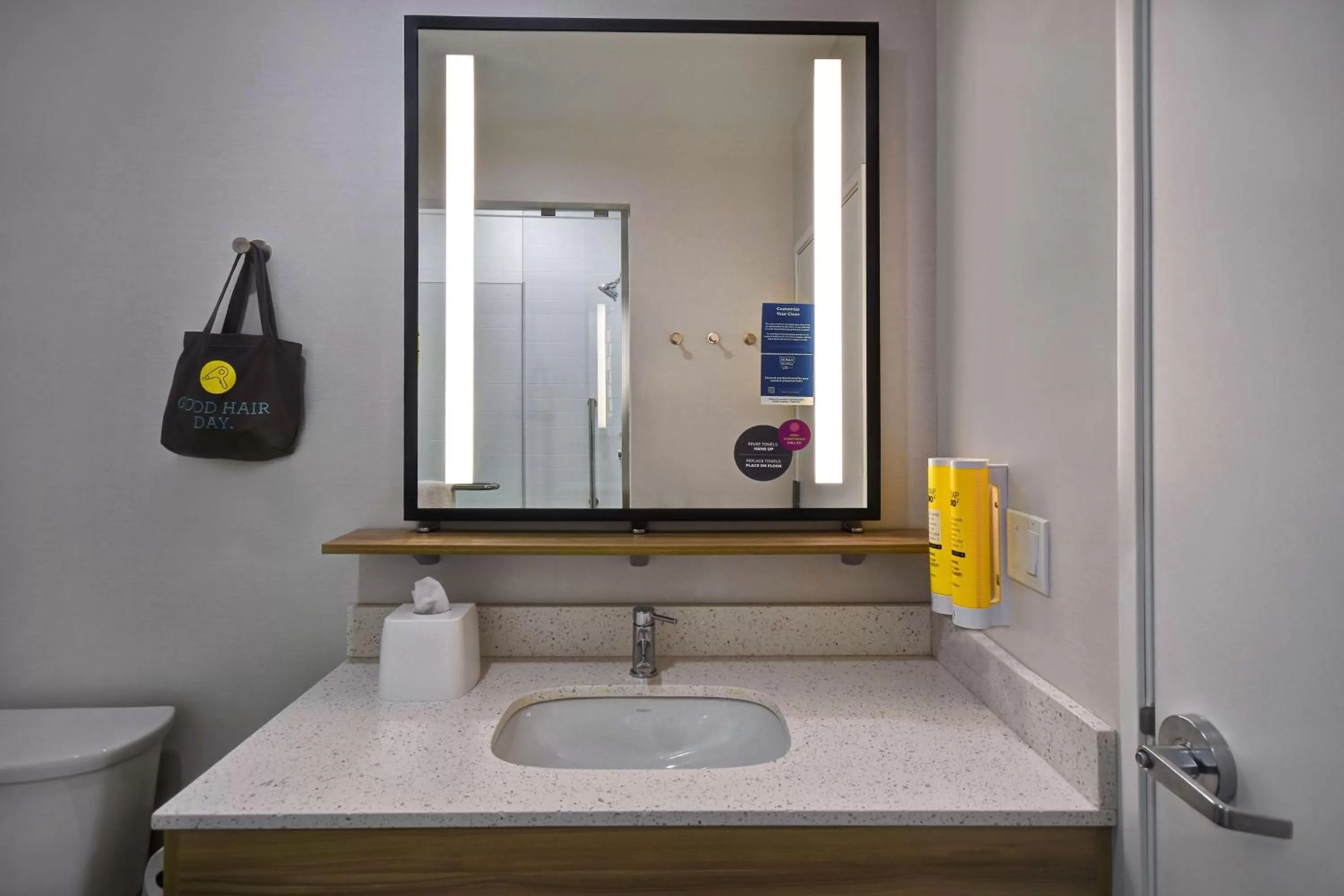 Bathroom in Tru By Hilton West Memphis, Ar