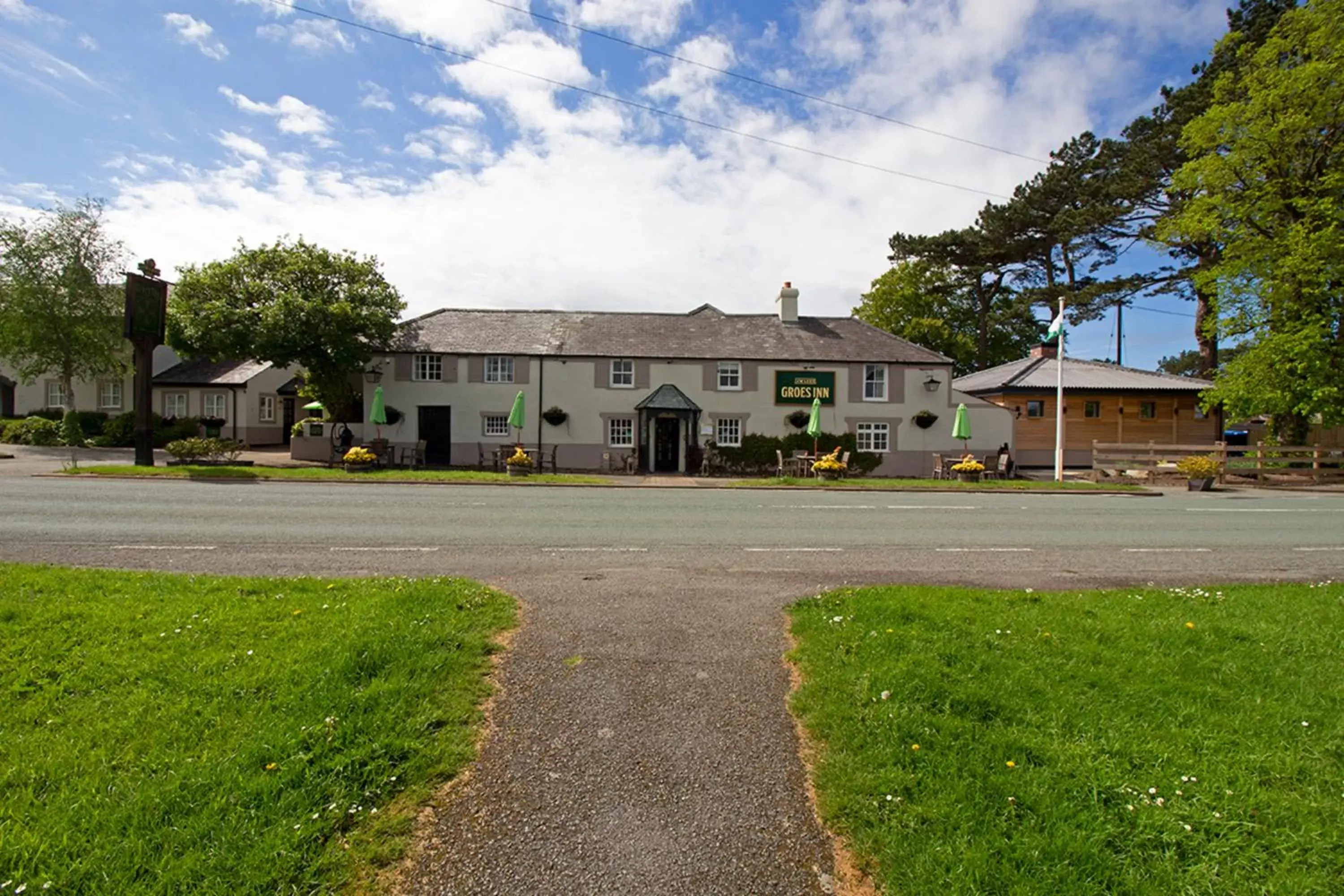 Property Building in The Groes Inn