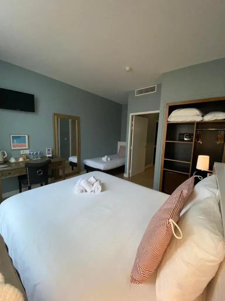 Bedroom, Bed in Hotel De L'Océan