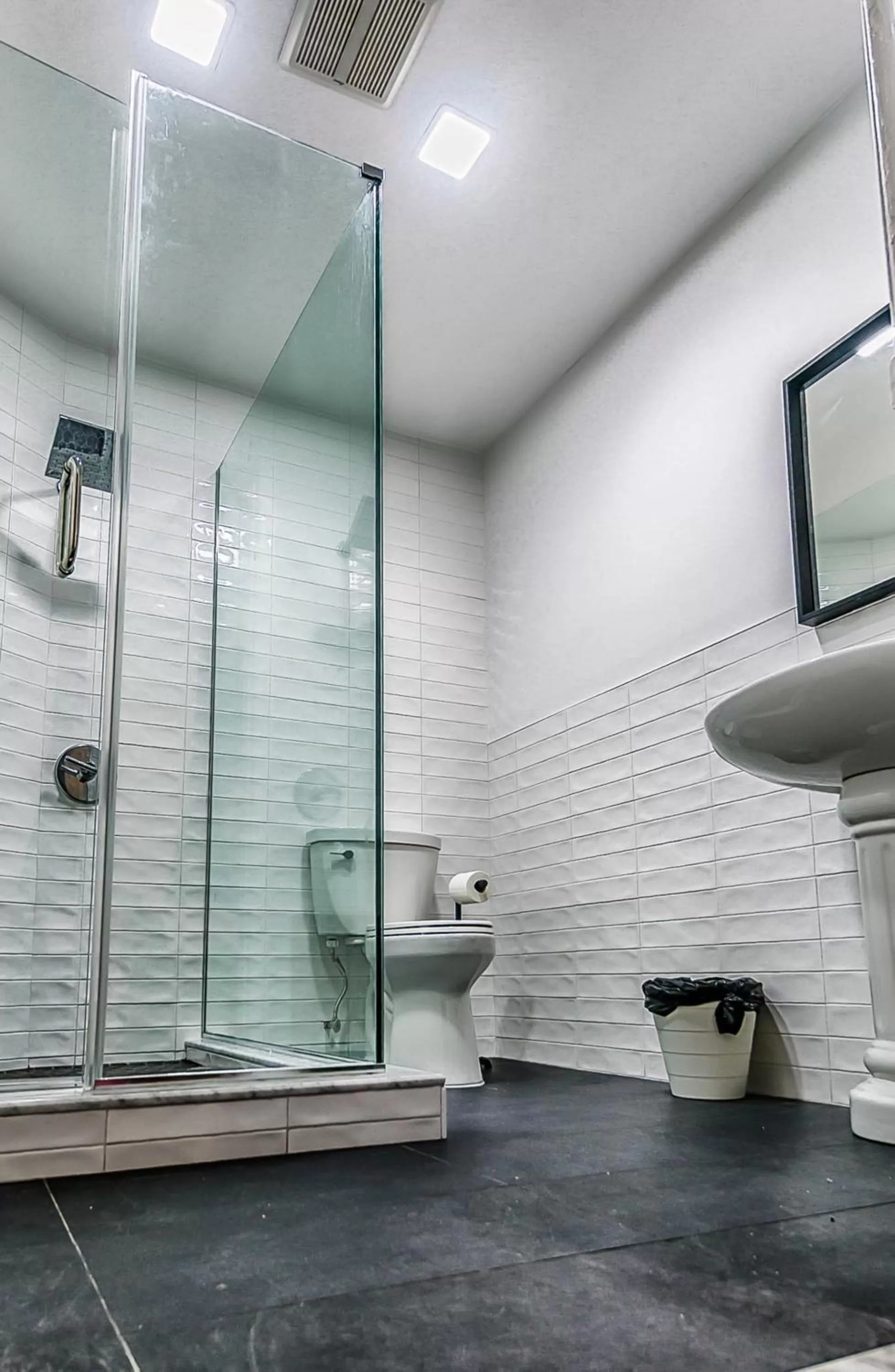 Shower in NY Moore Hostel