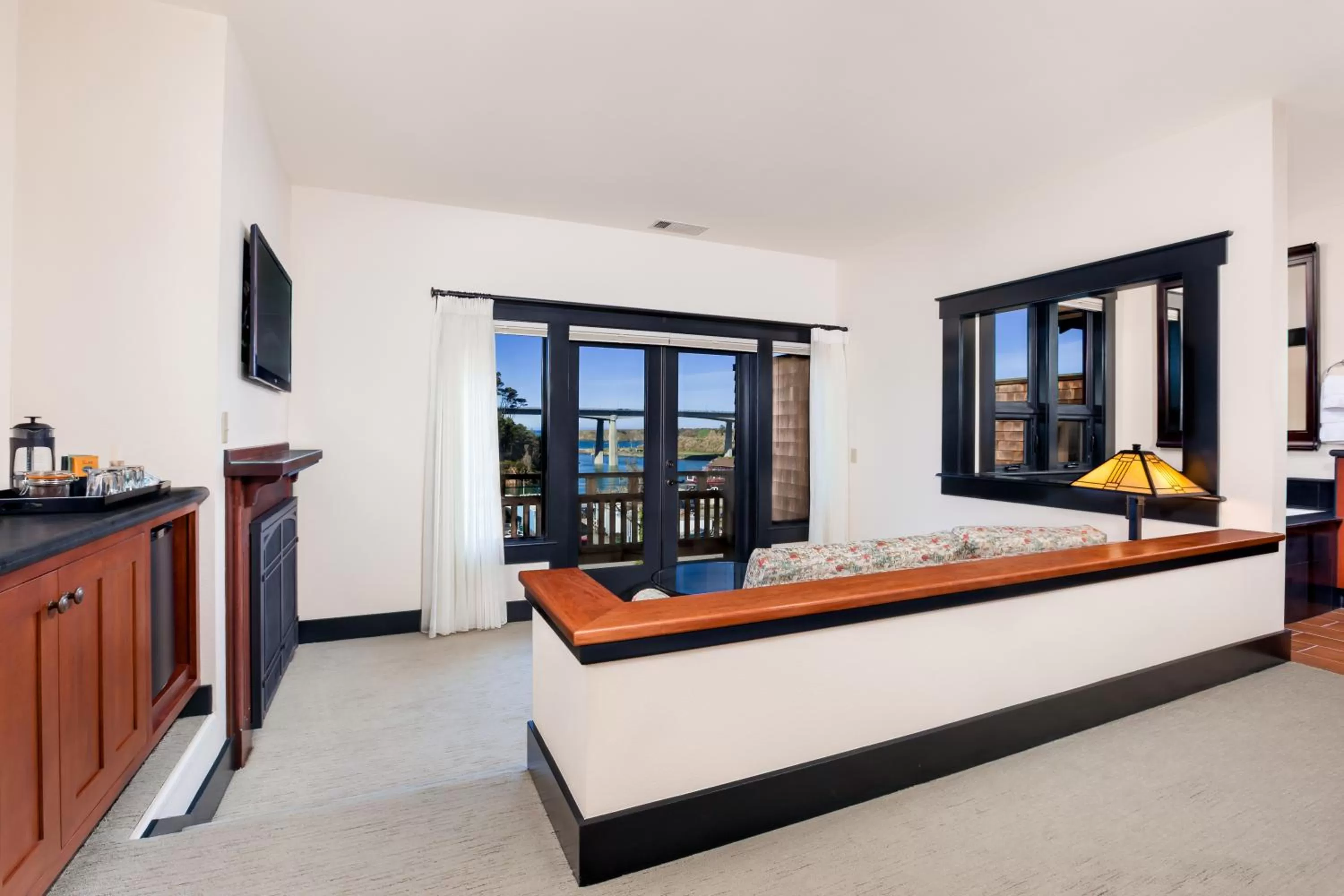 View (from property/room), Bed in Noyo Harbor Inn