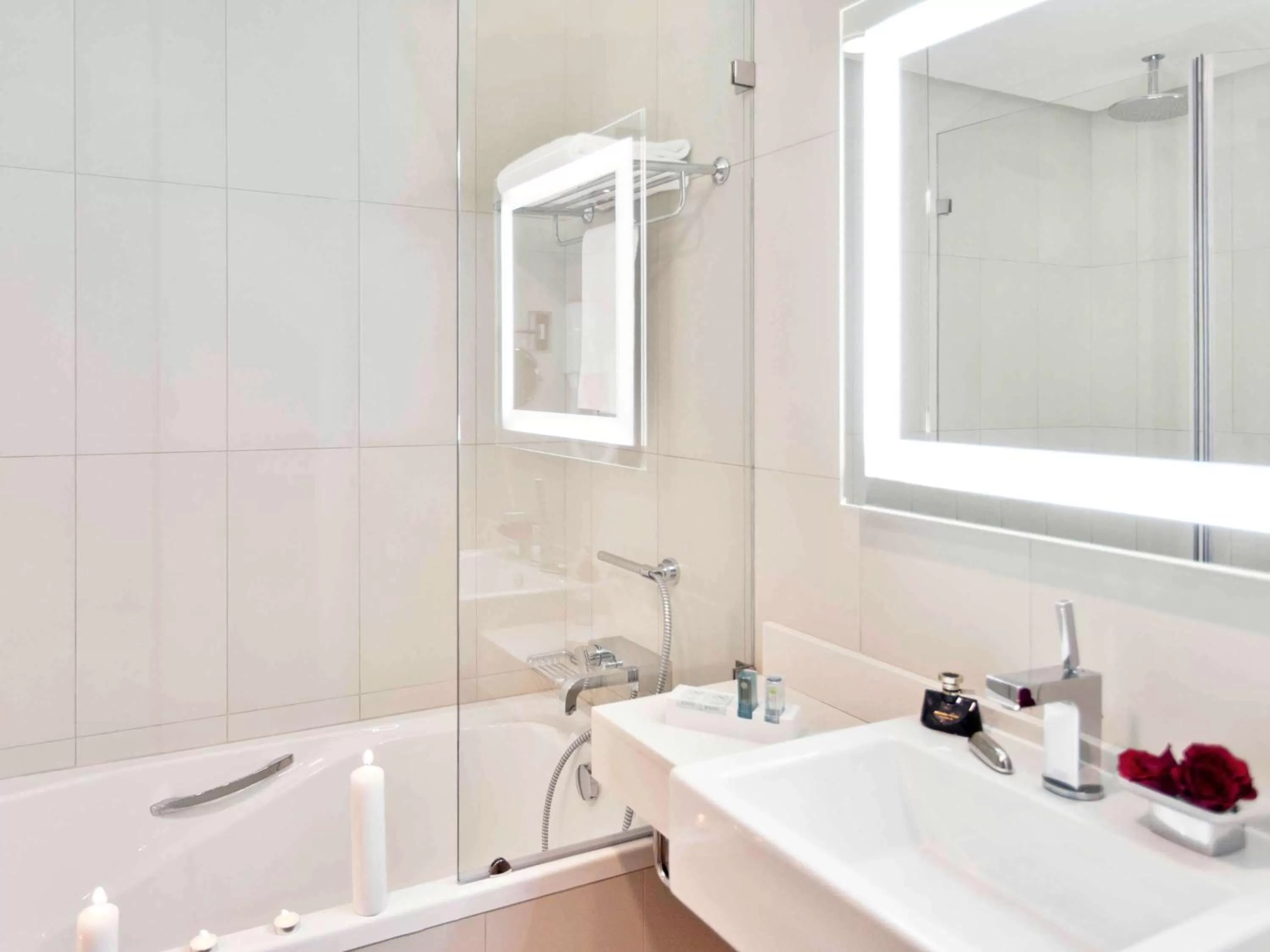 Photo of the whole room in Novotel Abu Dhabi Gate