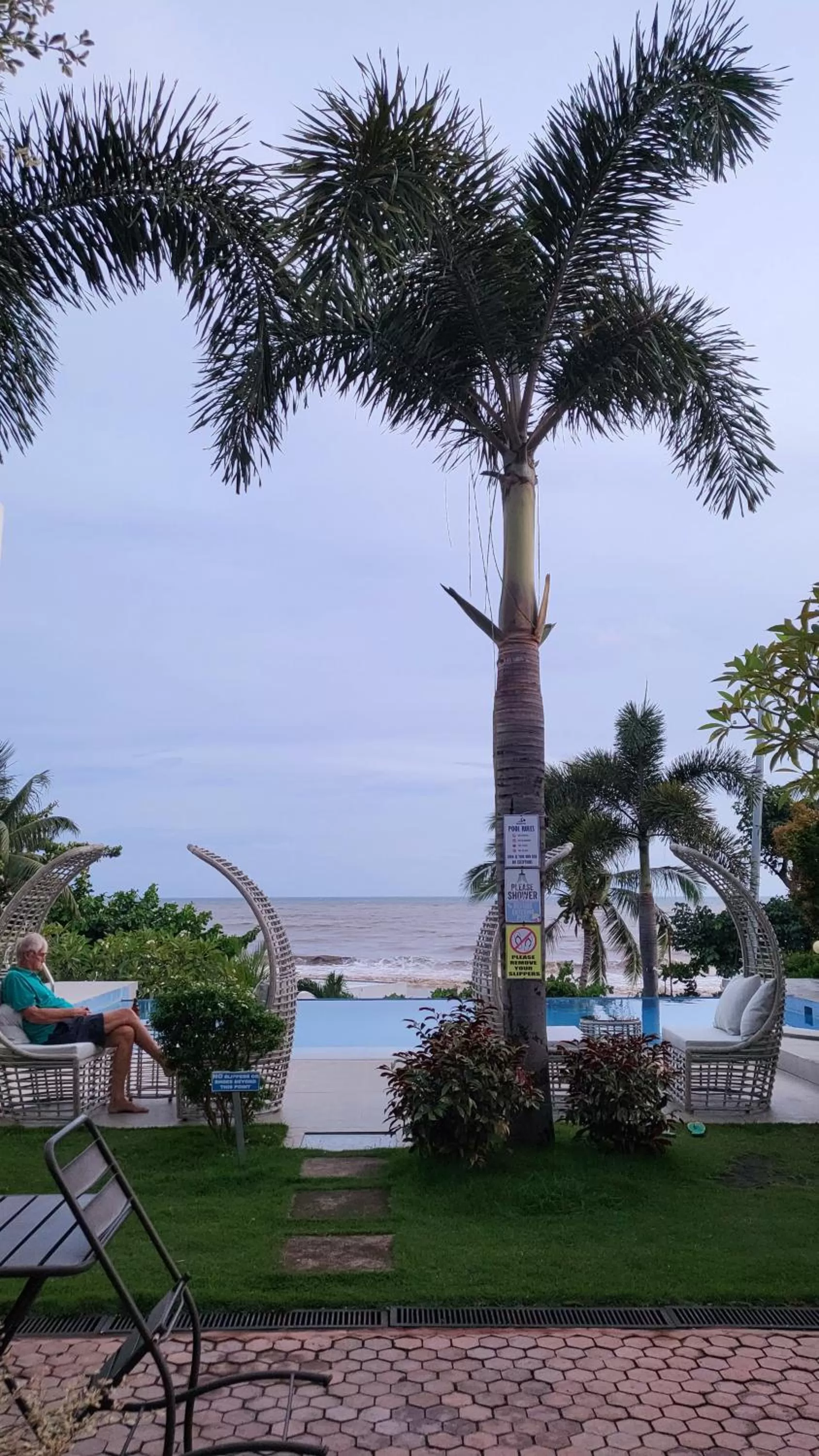 A Villas Resort & Restaurant