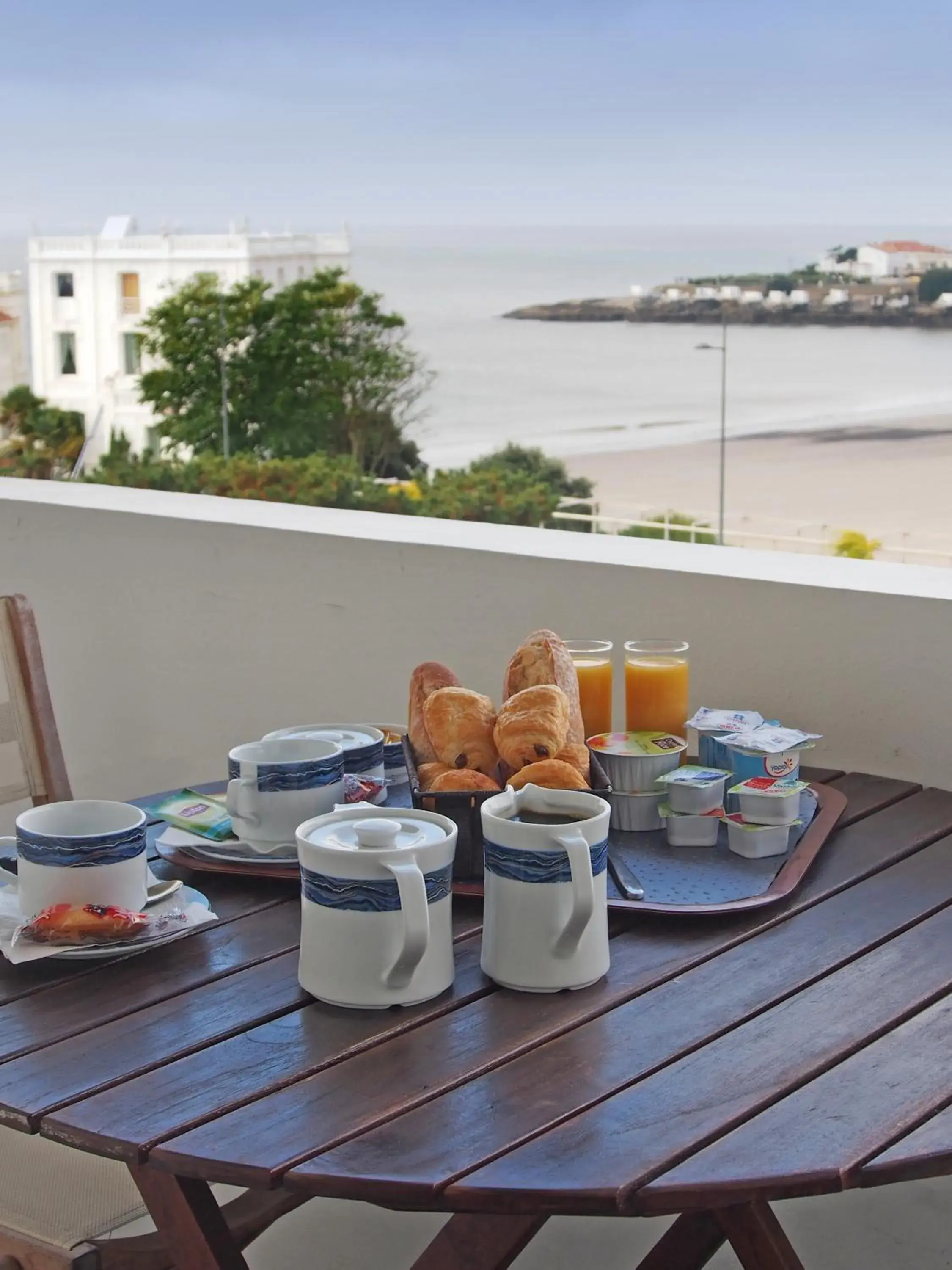 Sea view in Hotel Belle Vue Royan