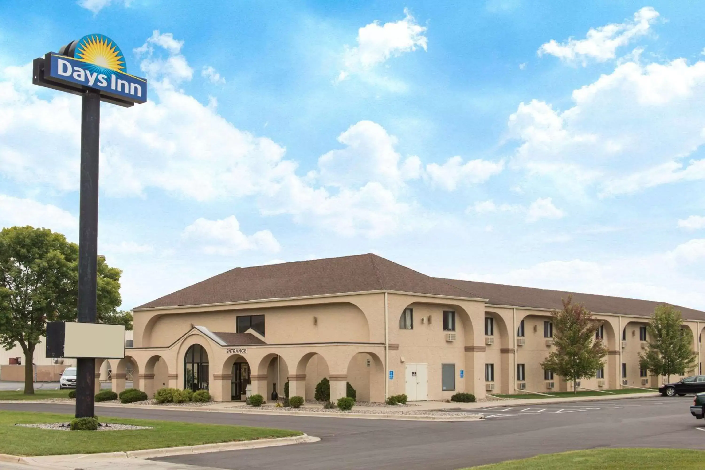 Property building in Days Inn by Wyndham Austin Property building in Days Inn by Wyndham Austin