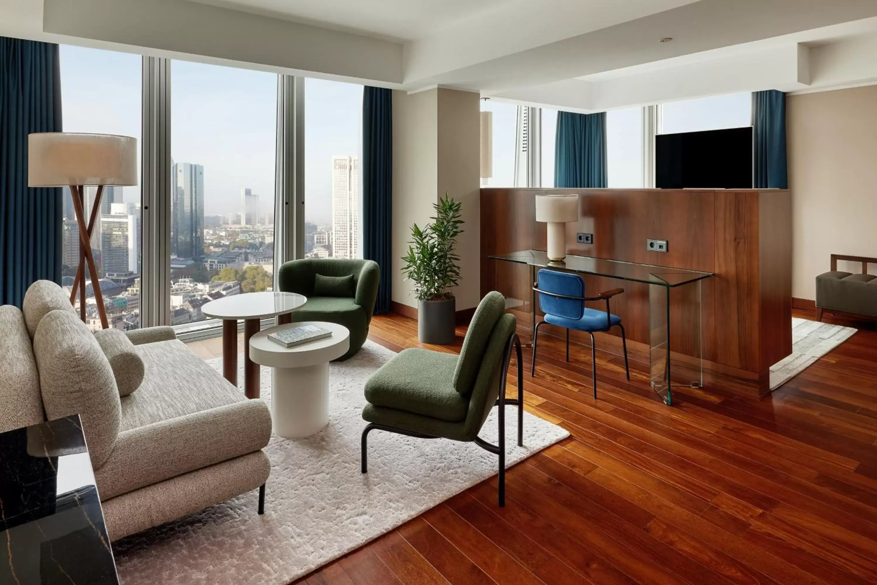 Living room, Seating Area in JW Marriott Hotel Frankfurt