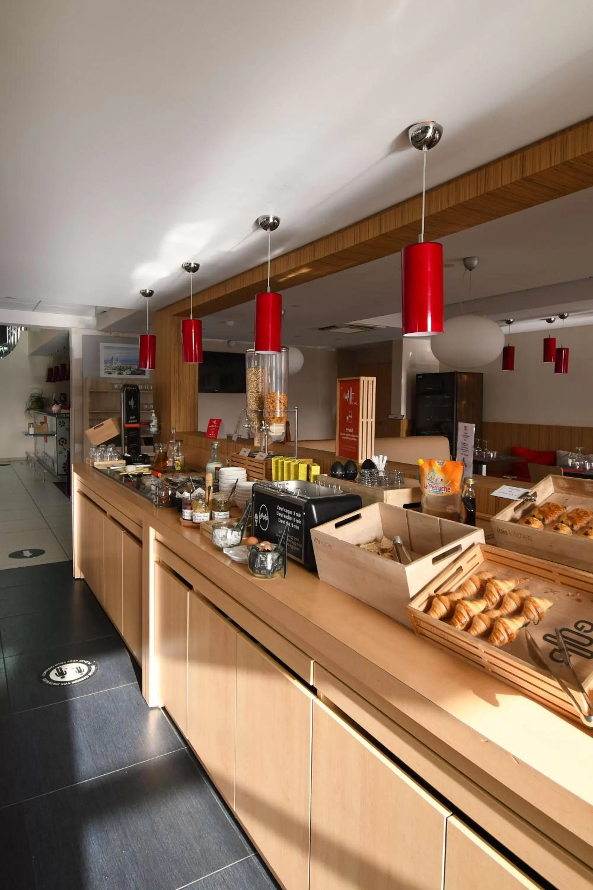 Buffet breakfast in ibis Saintes