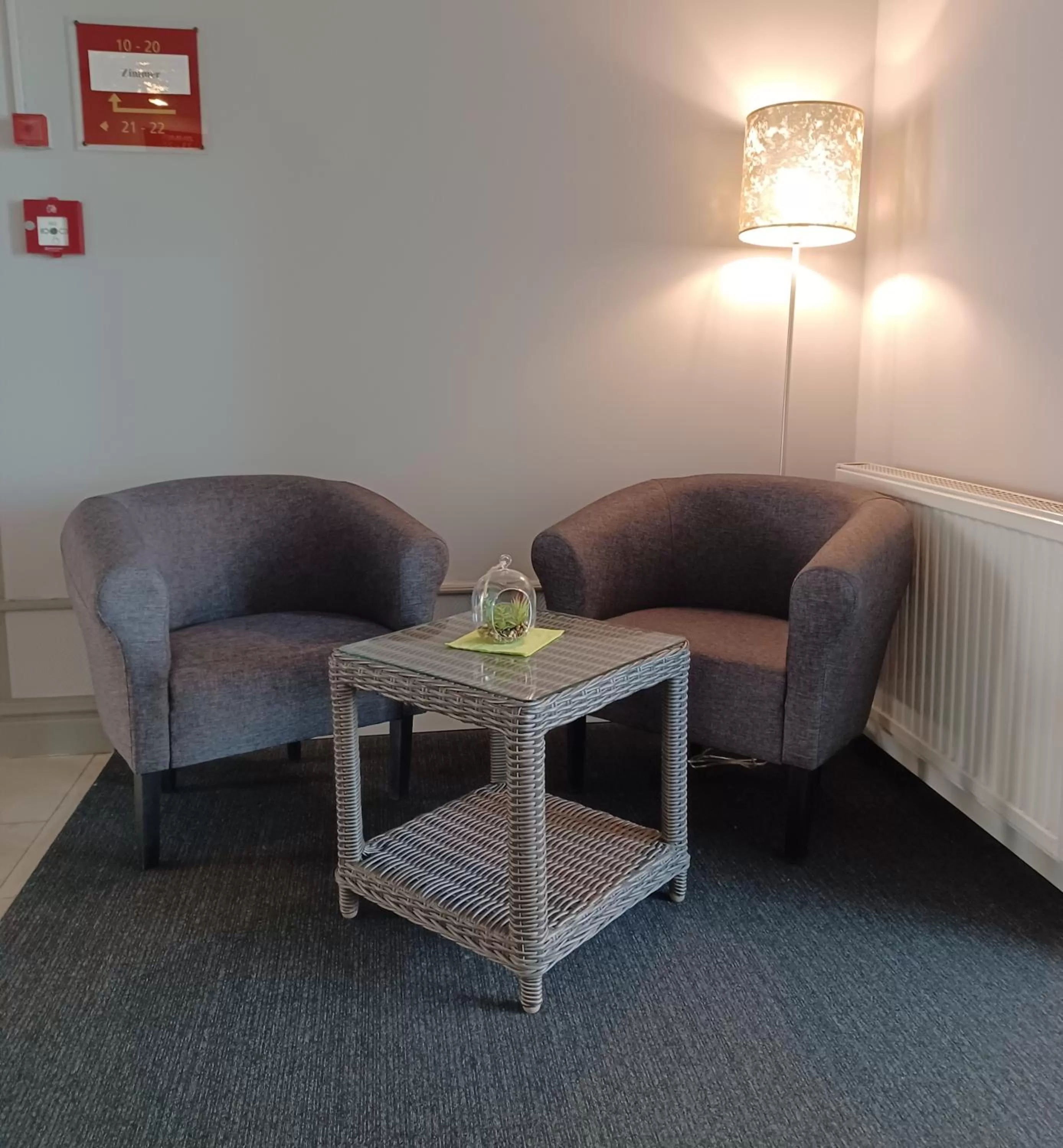 Lobby or reception in Traveller Hotel