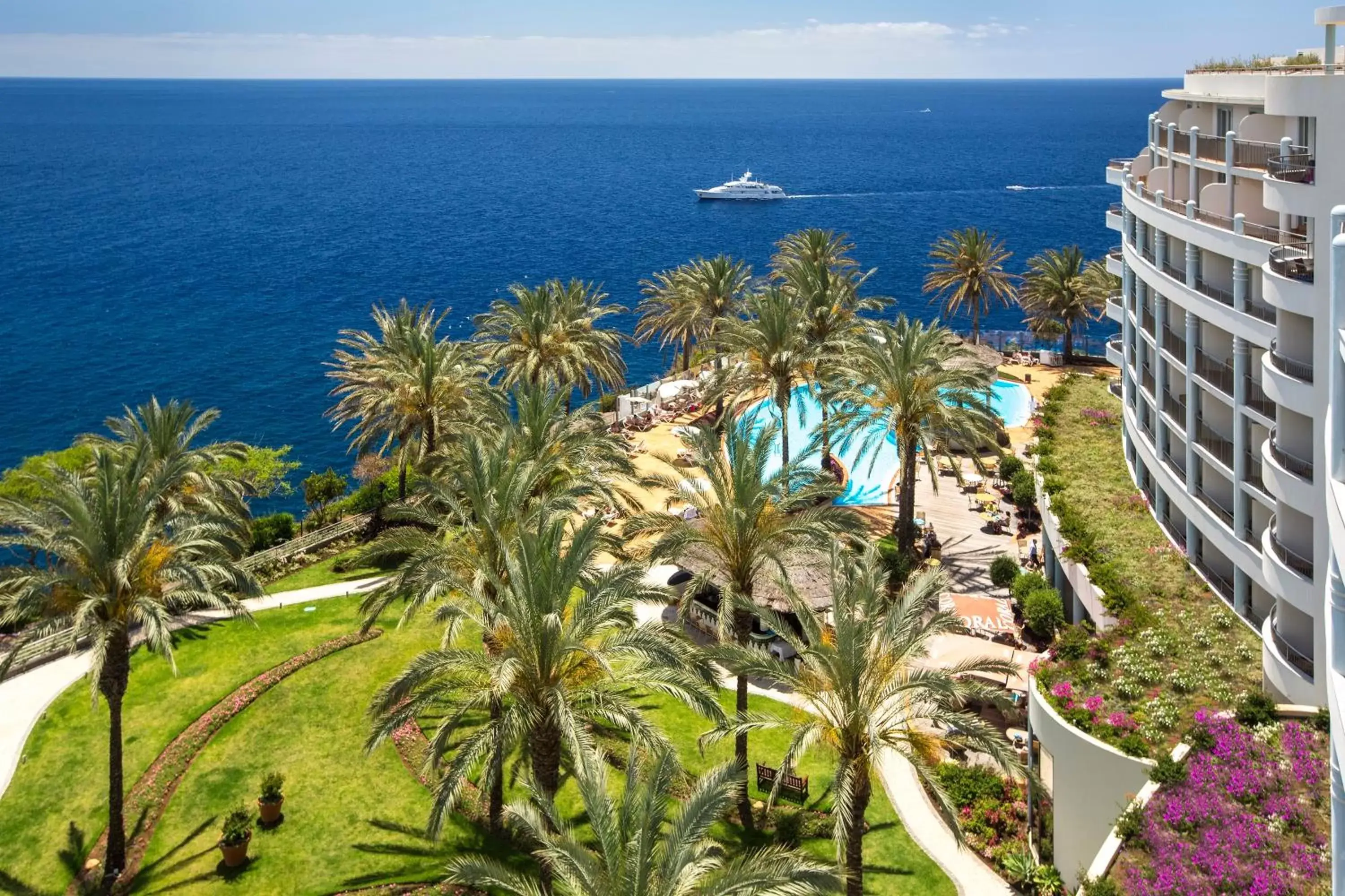 Facade/entrance, Sea View in Pestana Grand Ocean Resort Hotel