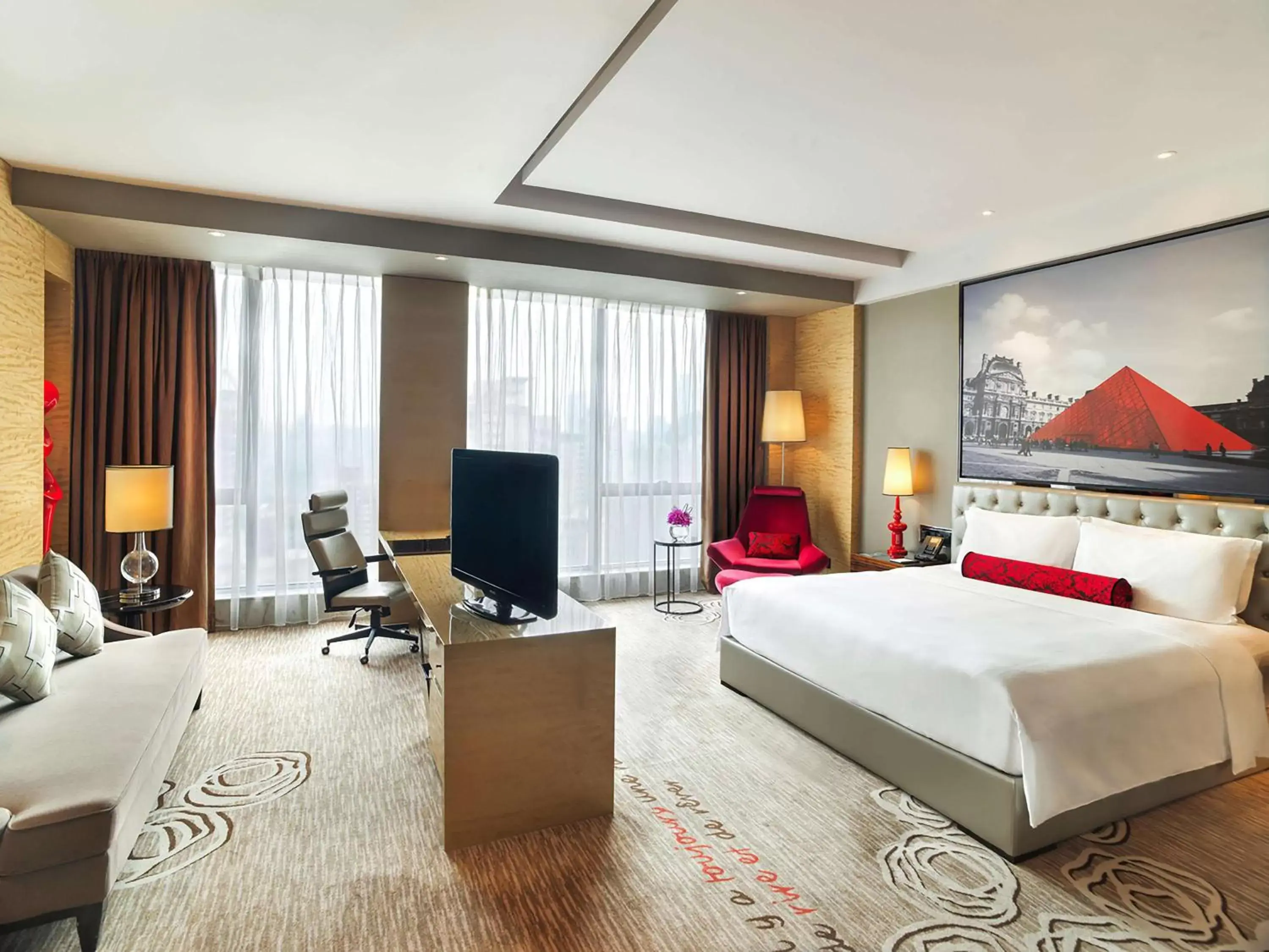 Photo of the whole room in Sofitel Guangzhou Sunrich
