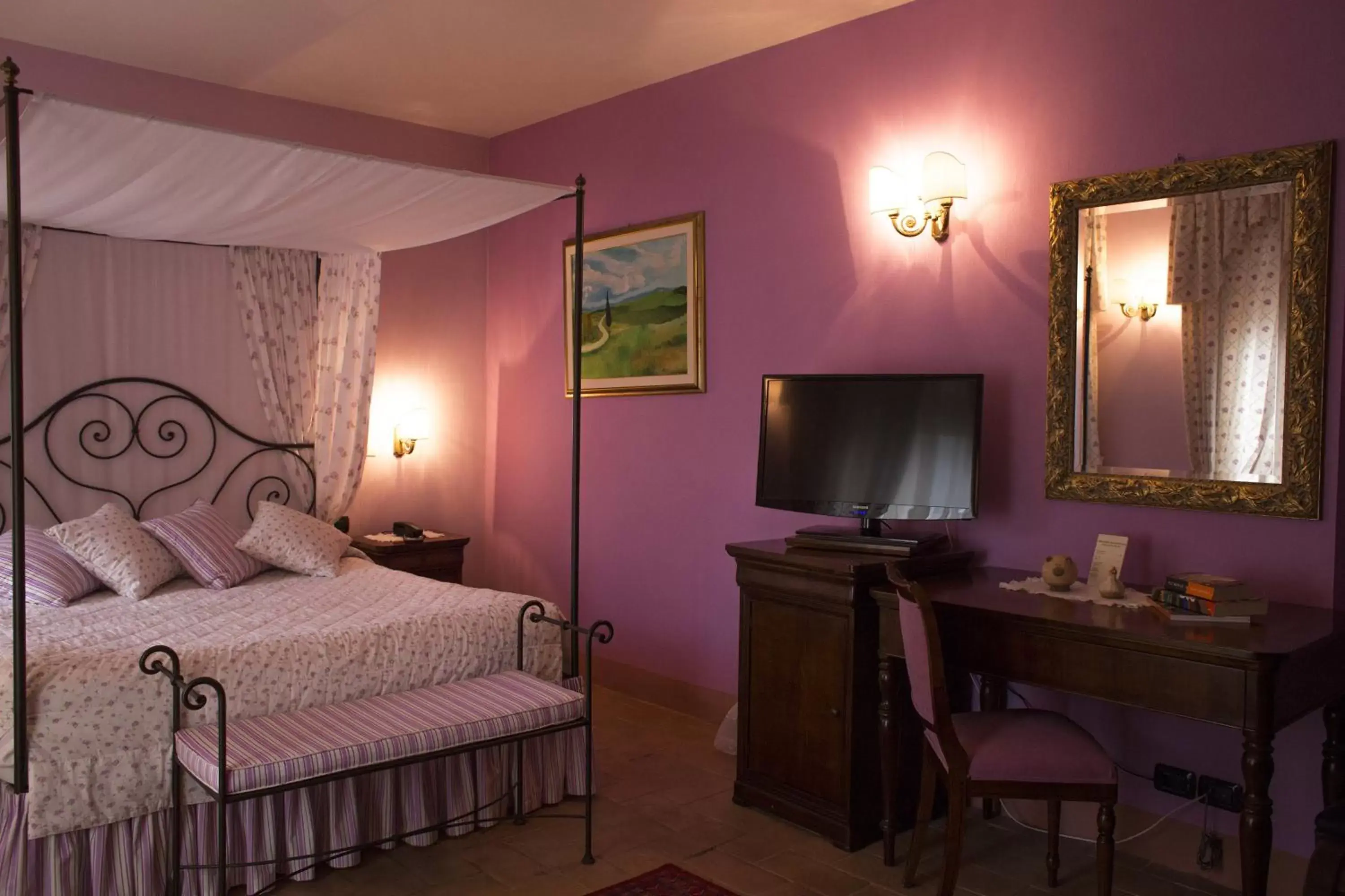 Photo of the whole room, Bed in Relais Osteria Dell'Orcia