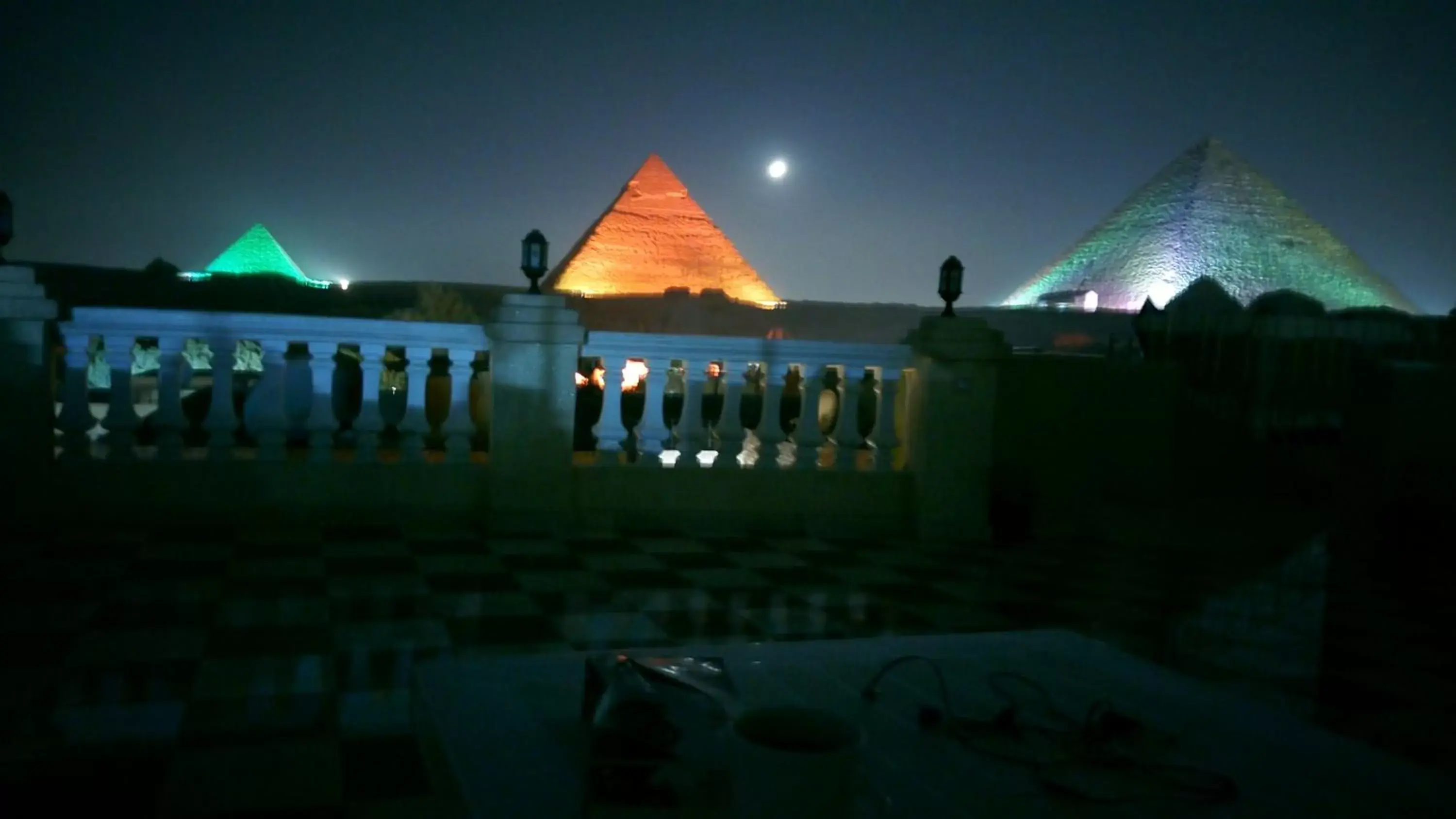 Royal Pyramids Inn