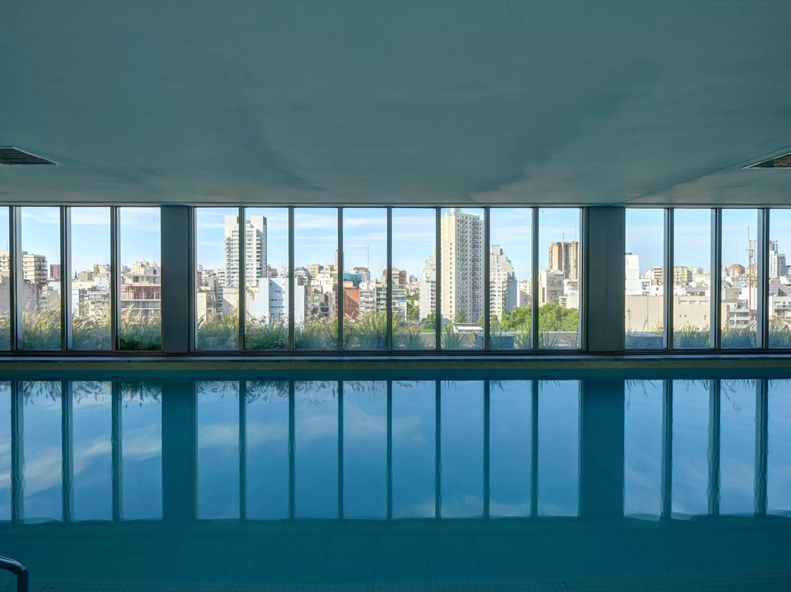 Swimming pool in Nido at Quartier Dorrego