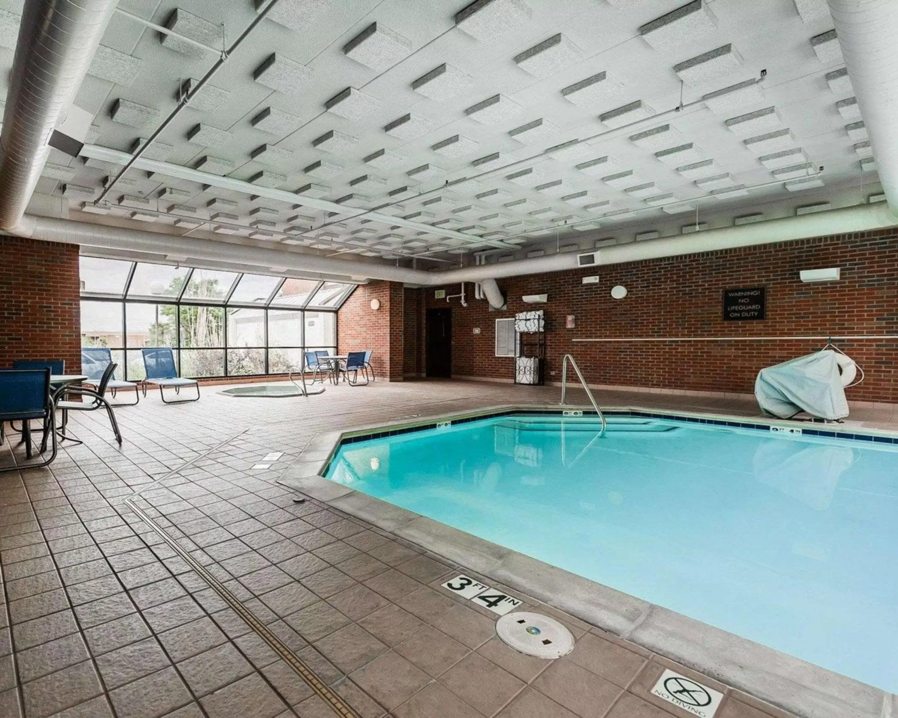 On site, Swimming Pool in Comfort Inn Denver East