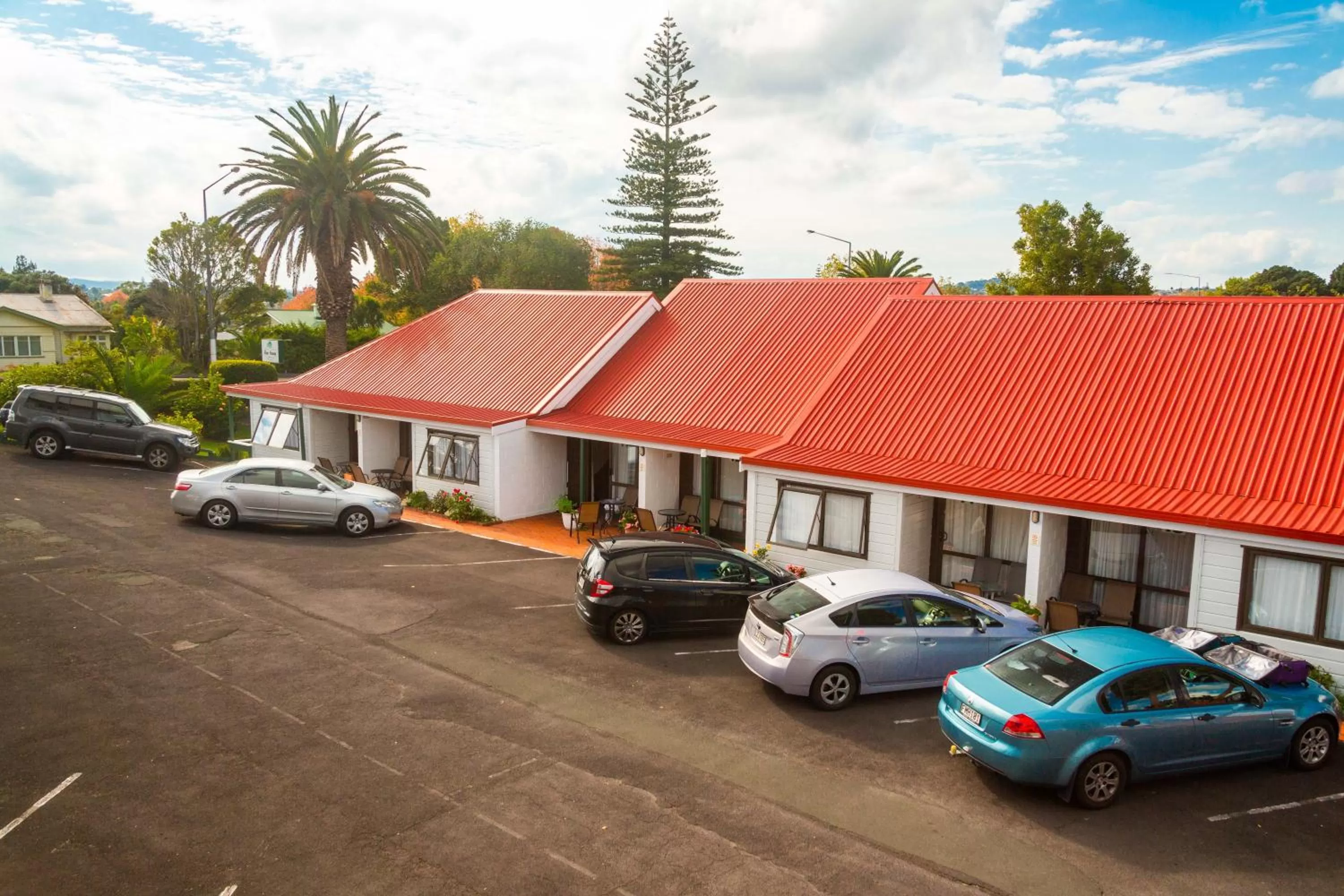 Property building in New Haven Motel