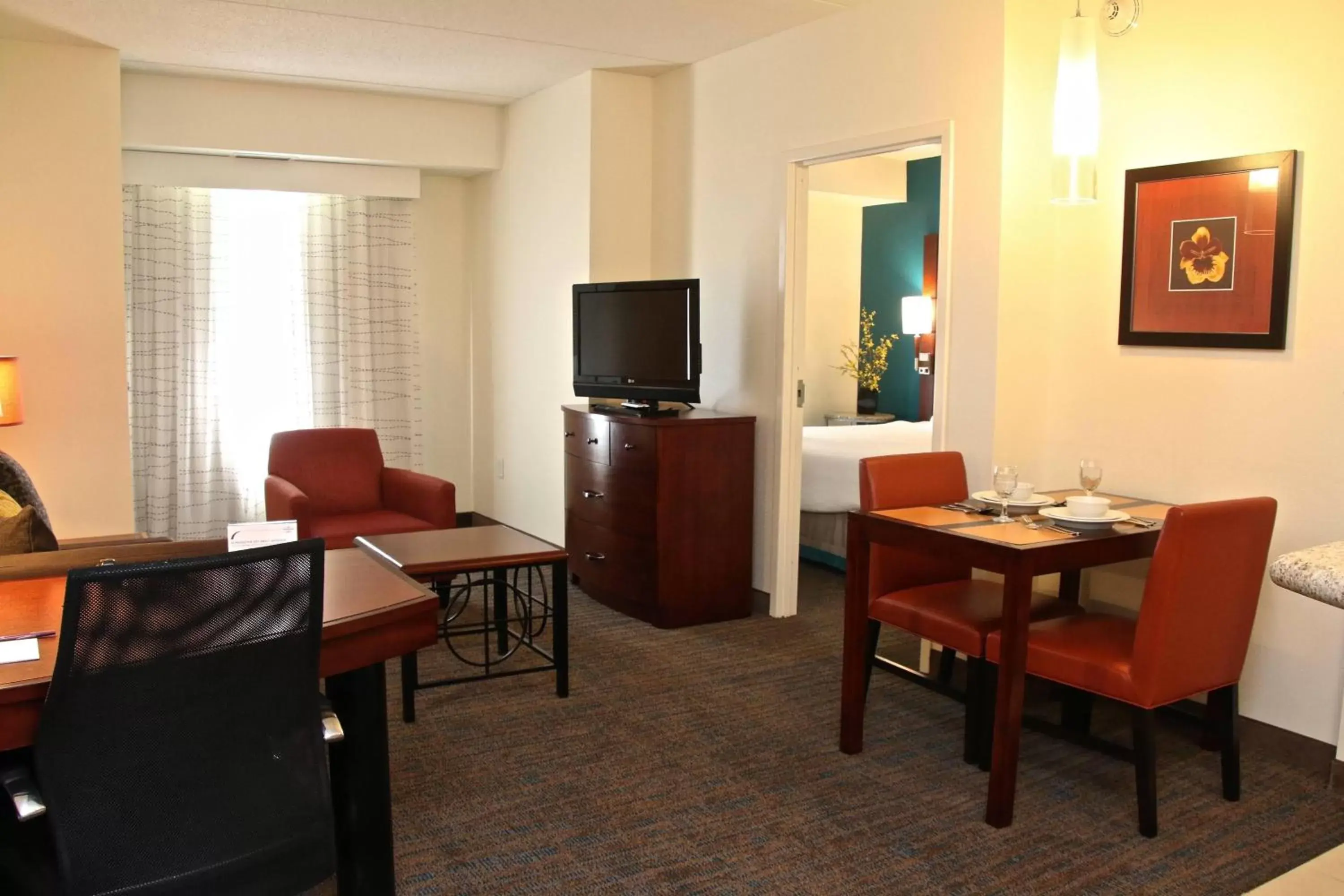 Bedroom, TV/Entertainment Center in Residence Inn Newport News Airport