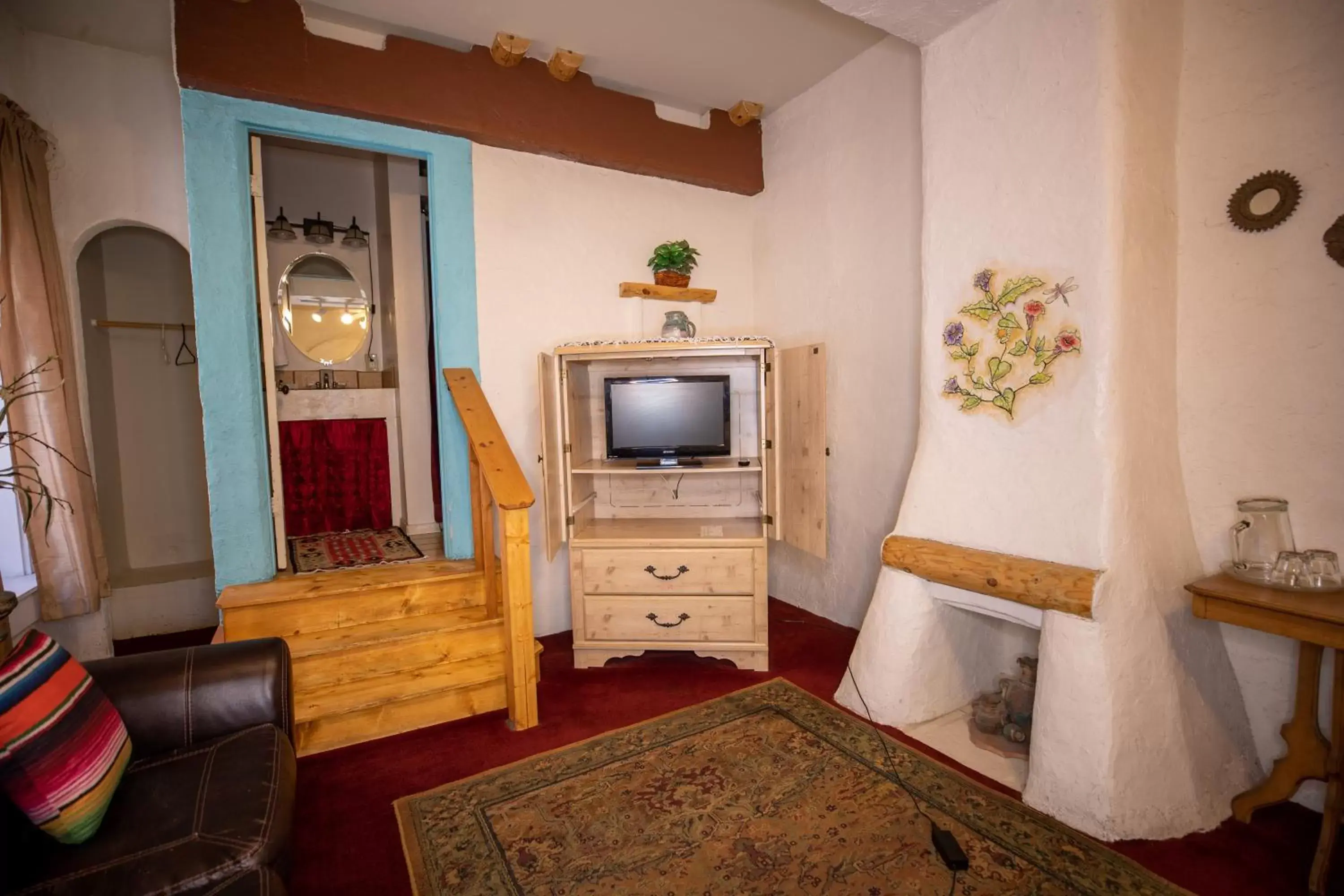 TV and multimedia, TV/Entertainment Center in Bisbee Grand Hotel