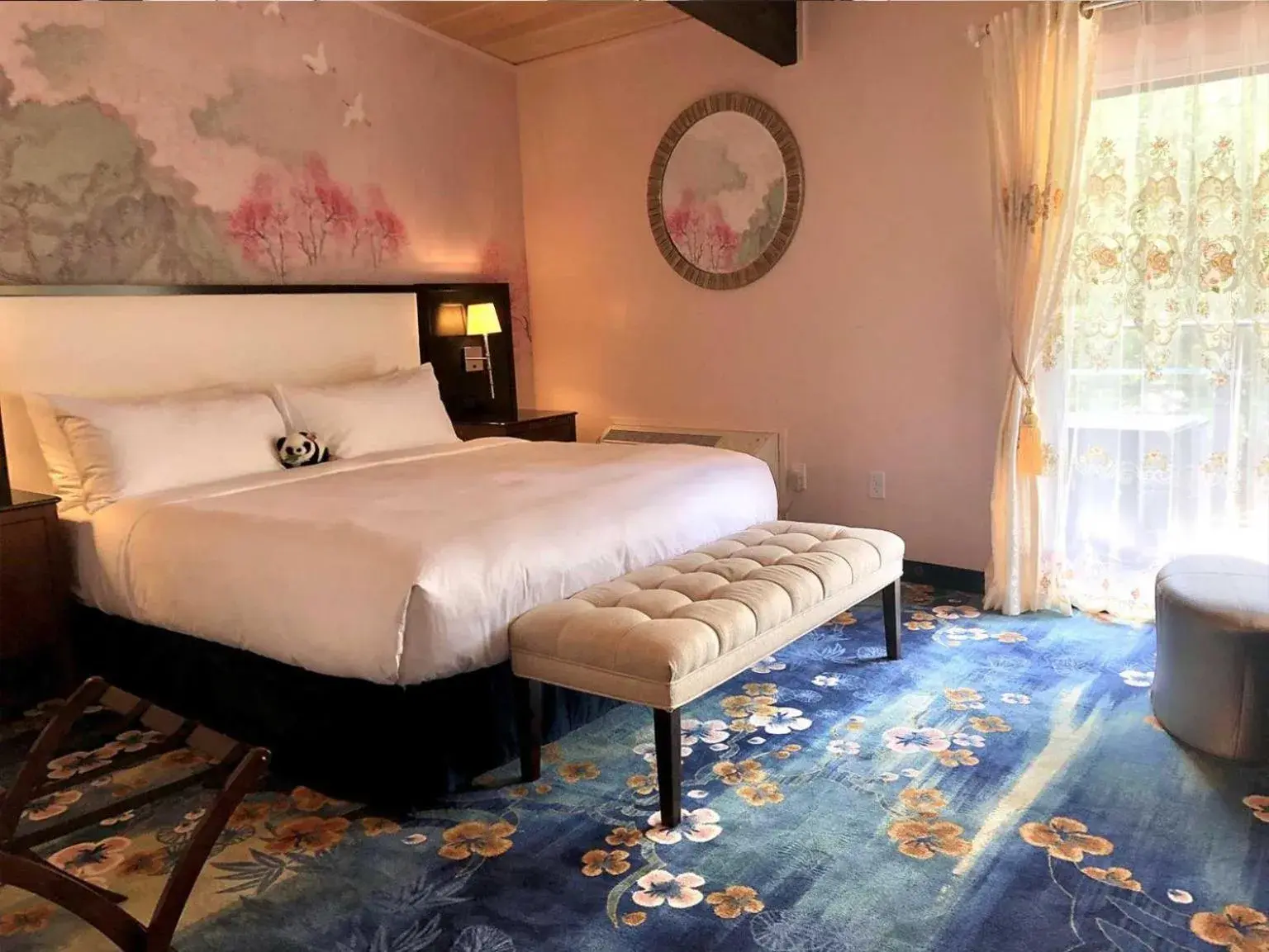 Bed in Wangshi China Palace