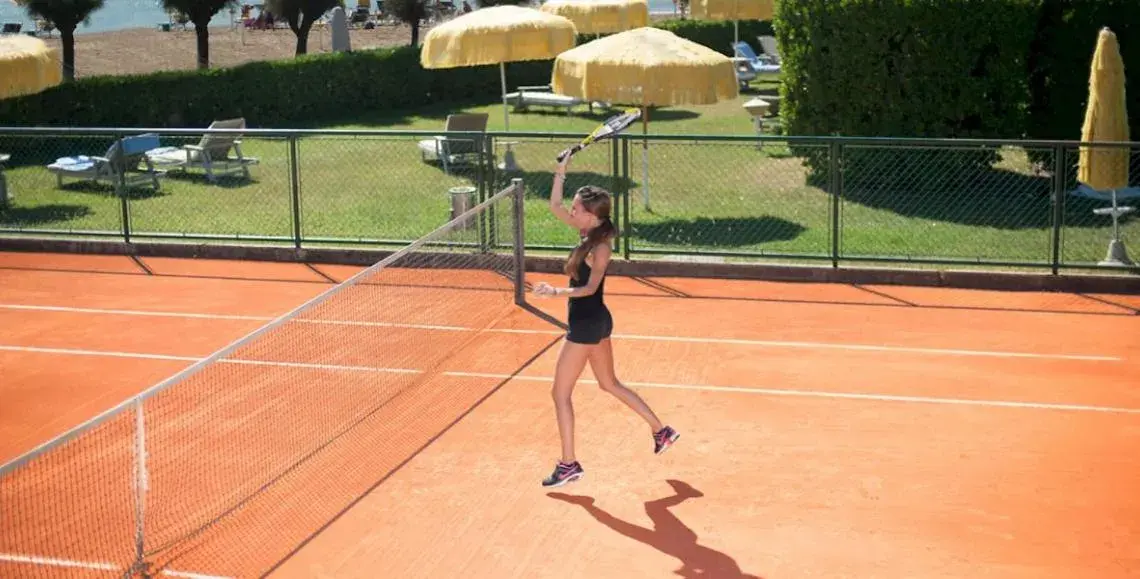 Tennis court, Tennis/Squash in Hotel Verdi