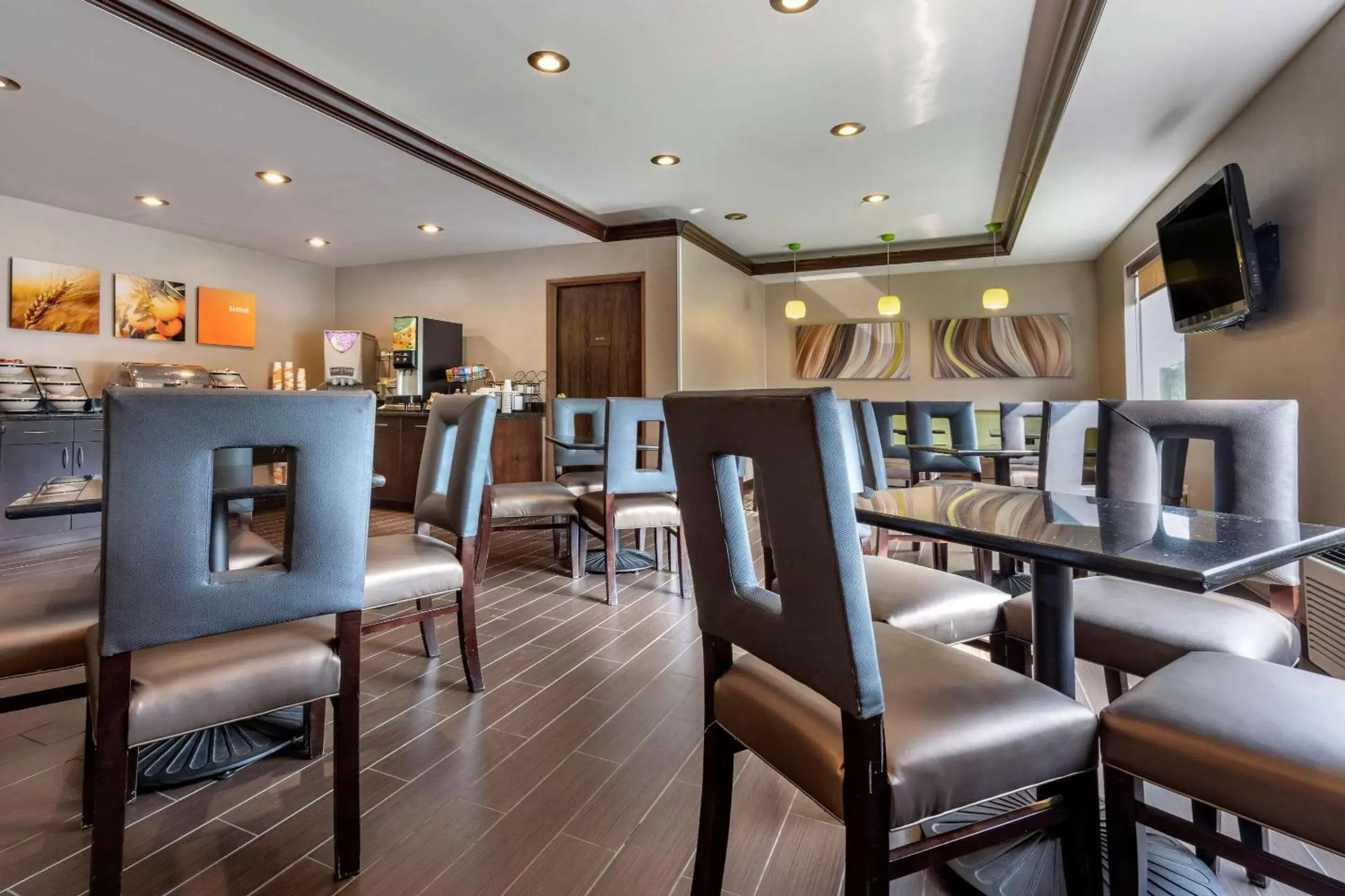 Restaurant/places to eat in Comfort Inn & Suites Butler Restaurant/places to eat in Comfort Inn & Suites Butler