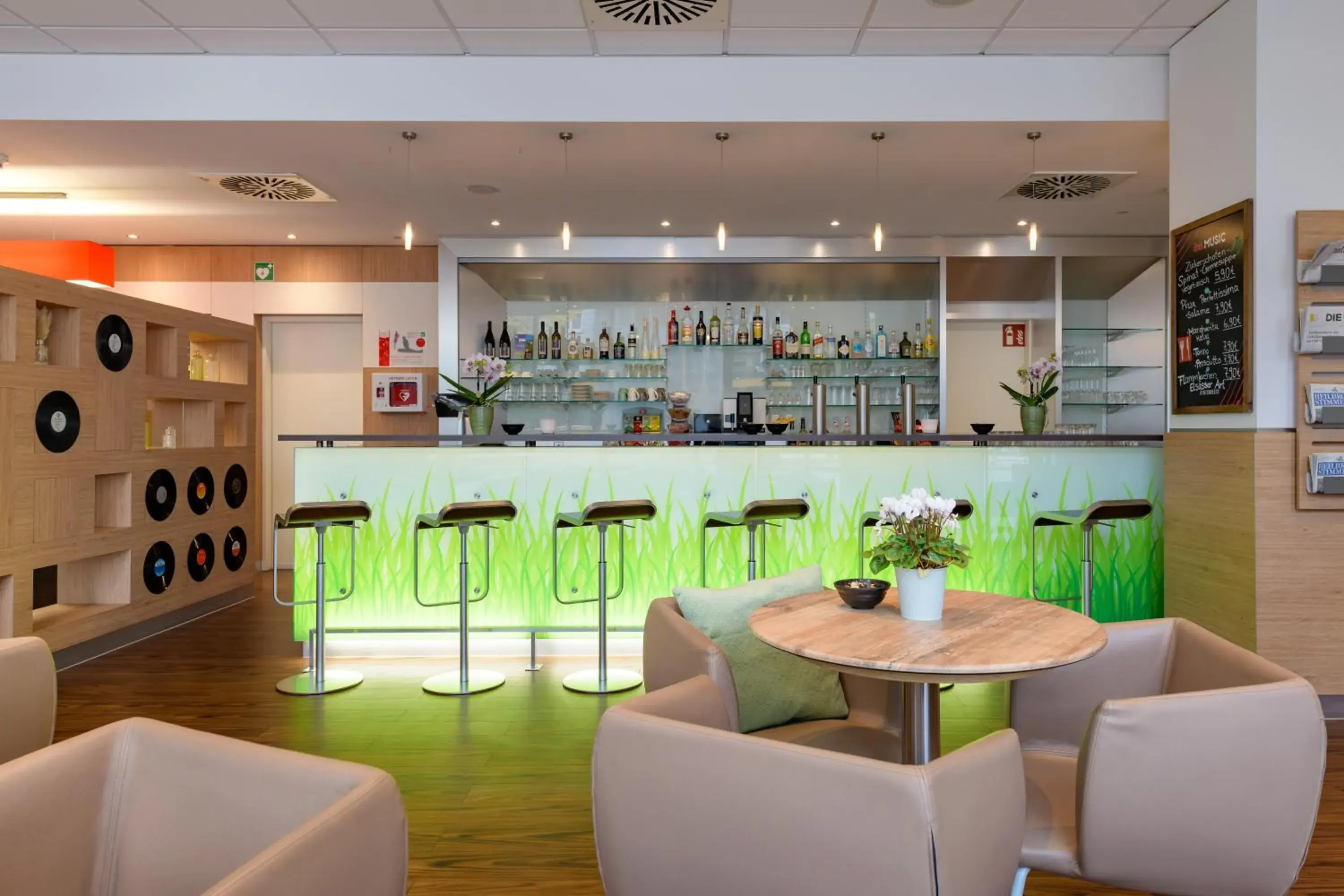 Lounge or bar, Lounge/Bar in ibis Heilbronn City