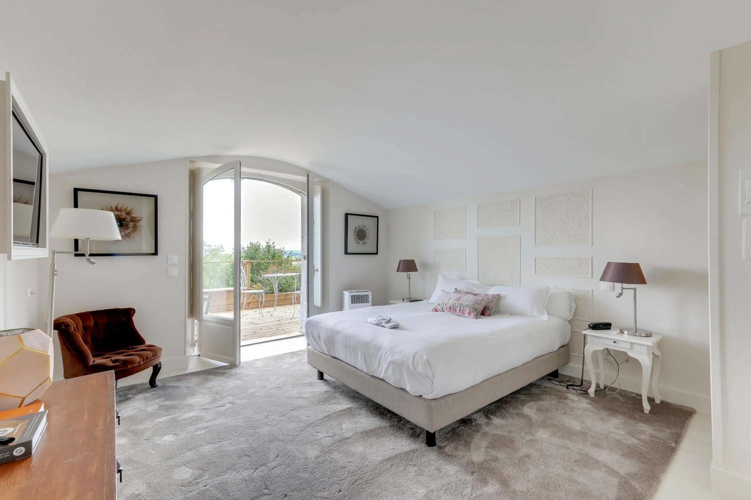 Bed in Domaine De La Corniche