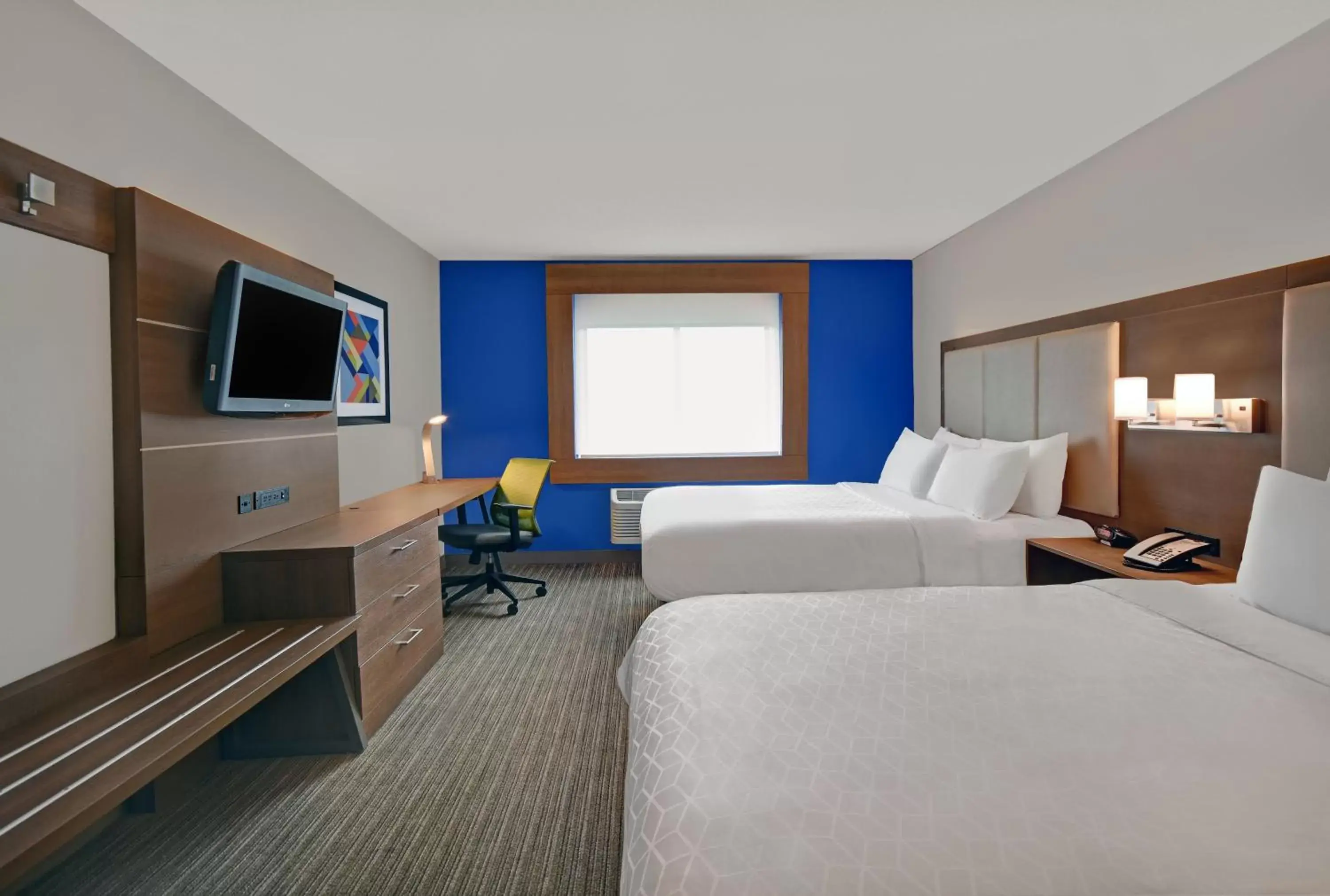Photo of the whole room in Holiday Inn Express Adrian, an IHG Hotel