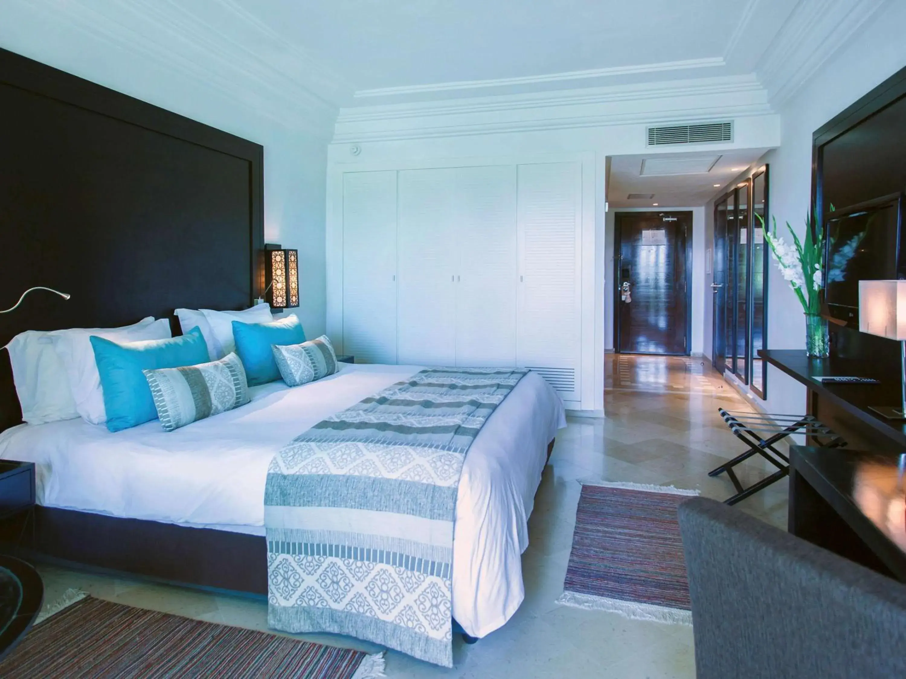 Photo of the whole room, Bed in Mövenpick Hotel Gammarth Tunis