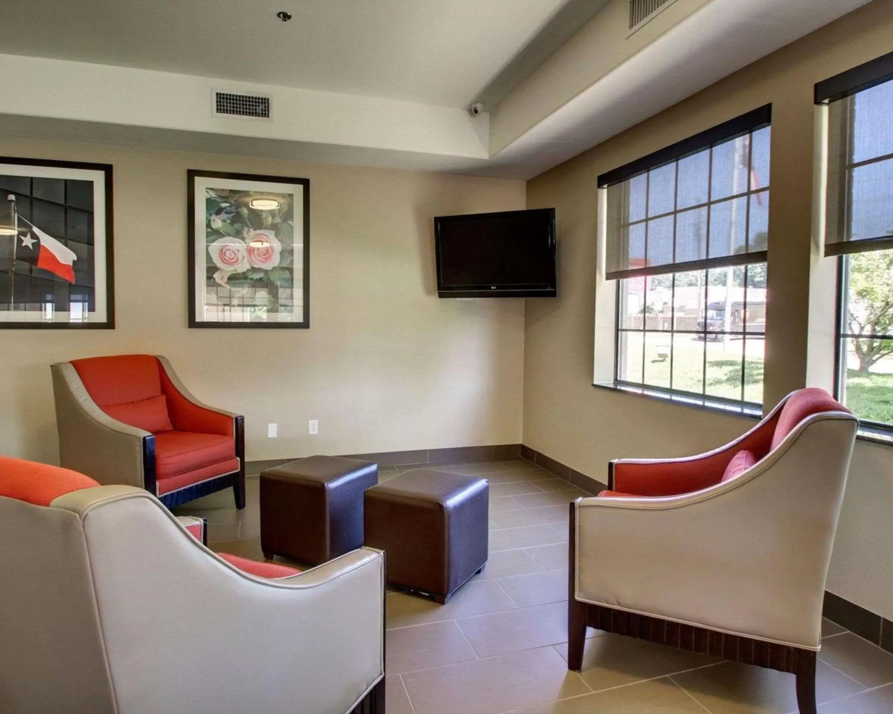 Restaurant/places to eat, Lounge/Bar in Comfort Suites Tyler South