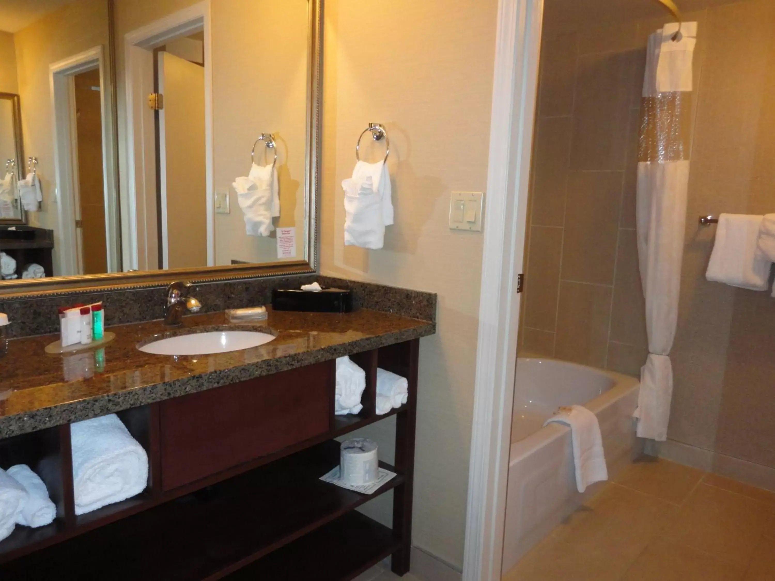 Bathroom in Ramada by Wyndham Kelowna Hotel & Conference Center