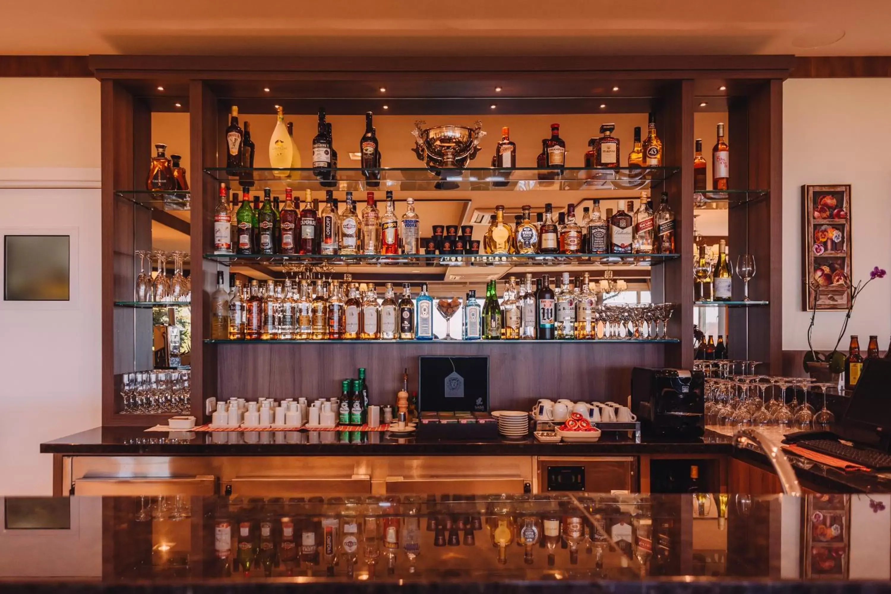 Lounge or bar in Hotel Jardins da Colina Lounge or bar in Hotel Jardins da Colina