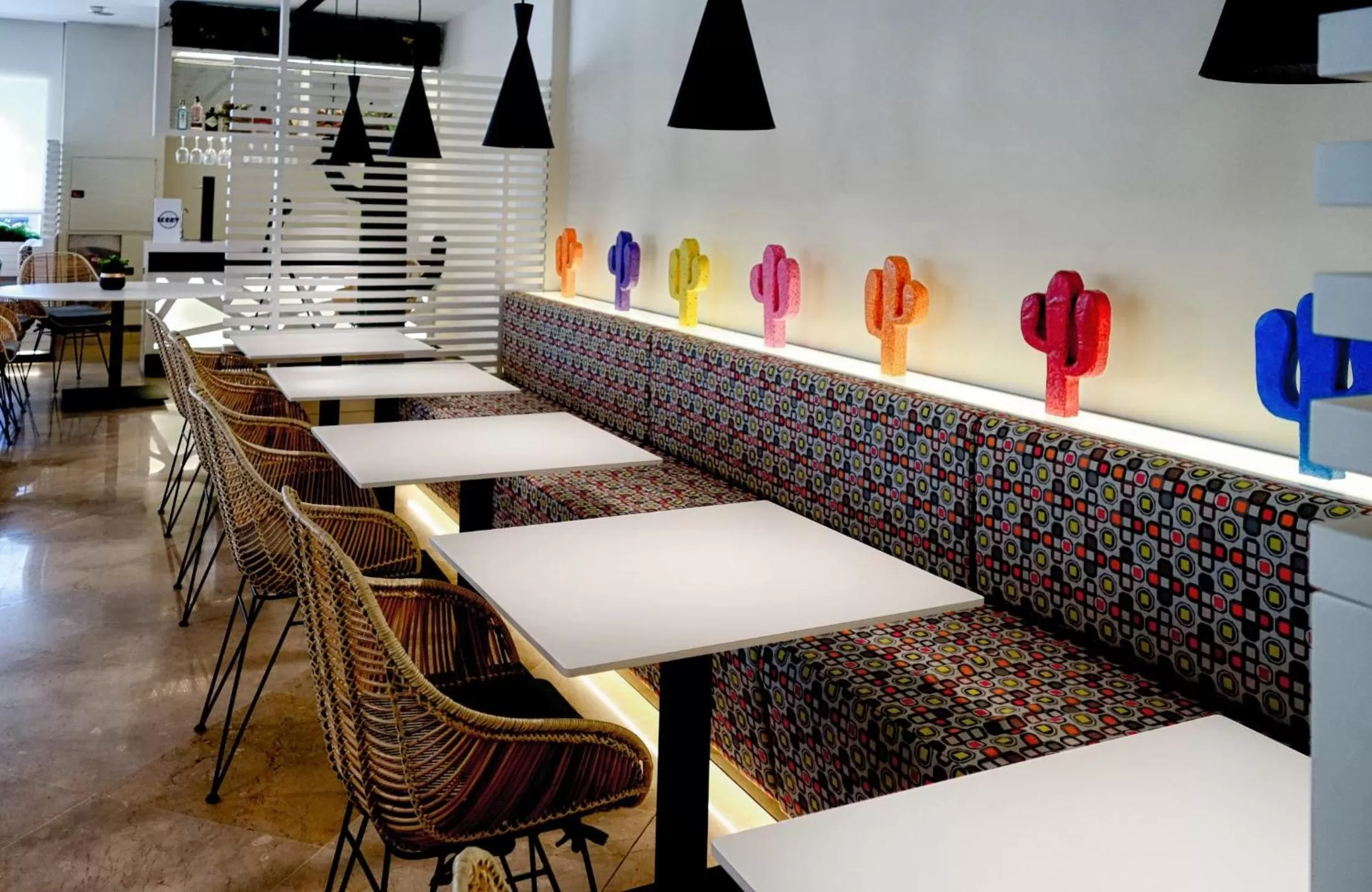 Restaurant/places to eat in Vértice Sevilla