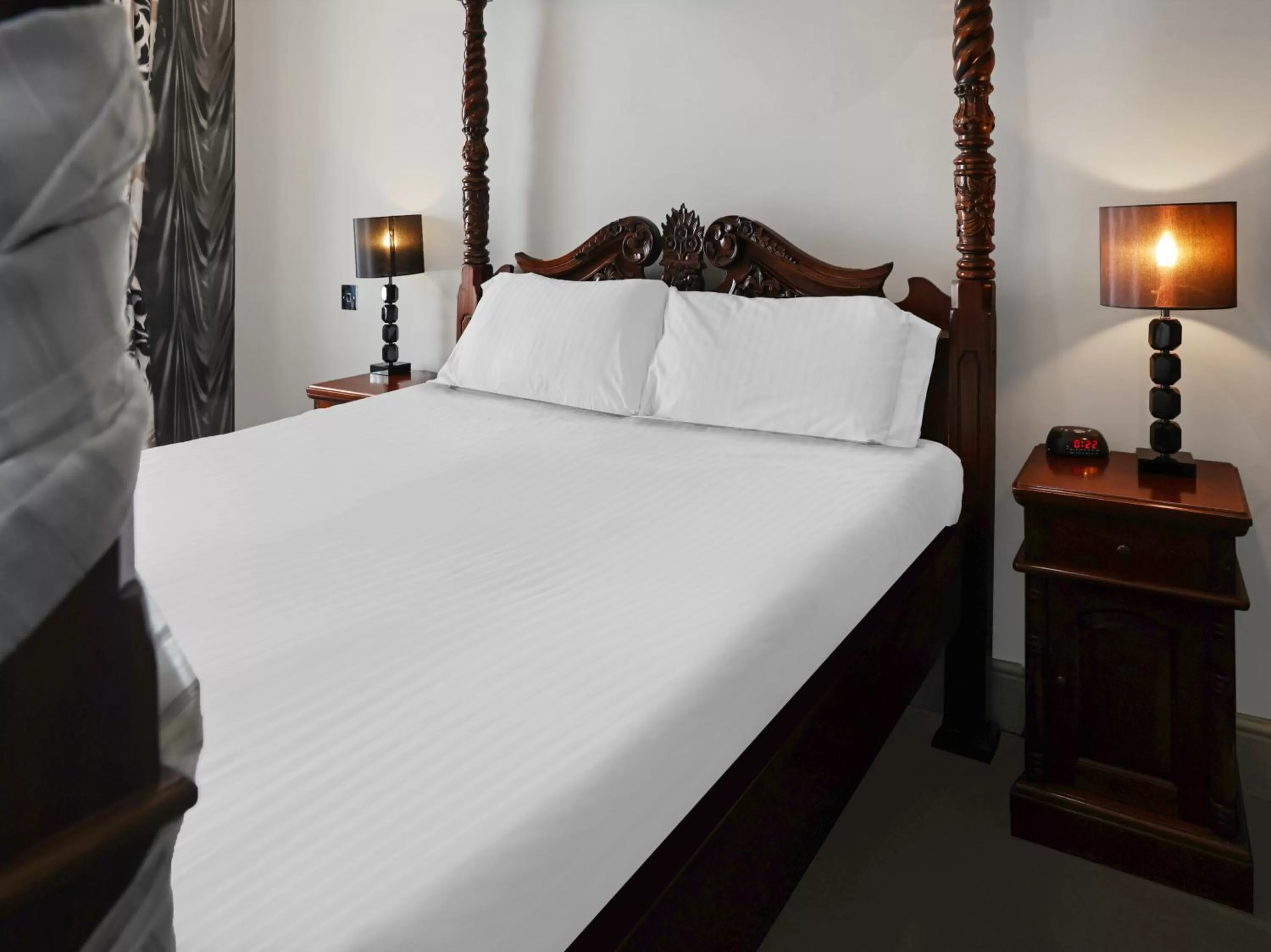 Bedroom, Bed in Dryfesdale Hotel - BW Signature Collection