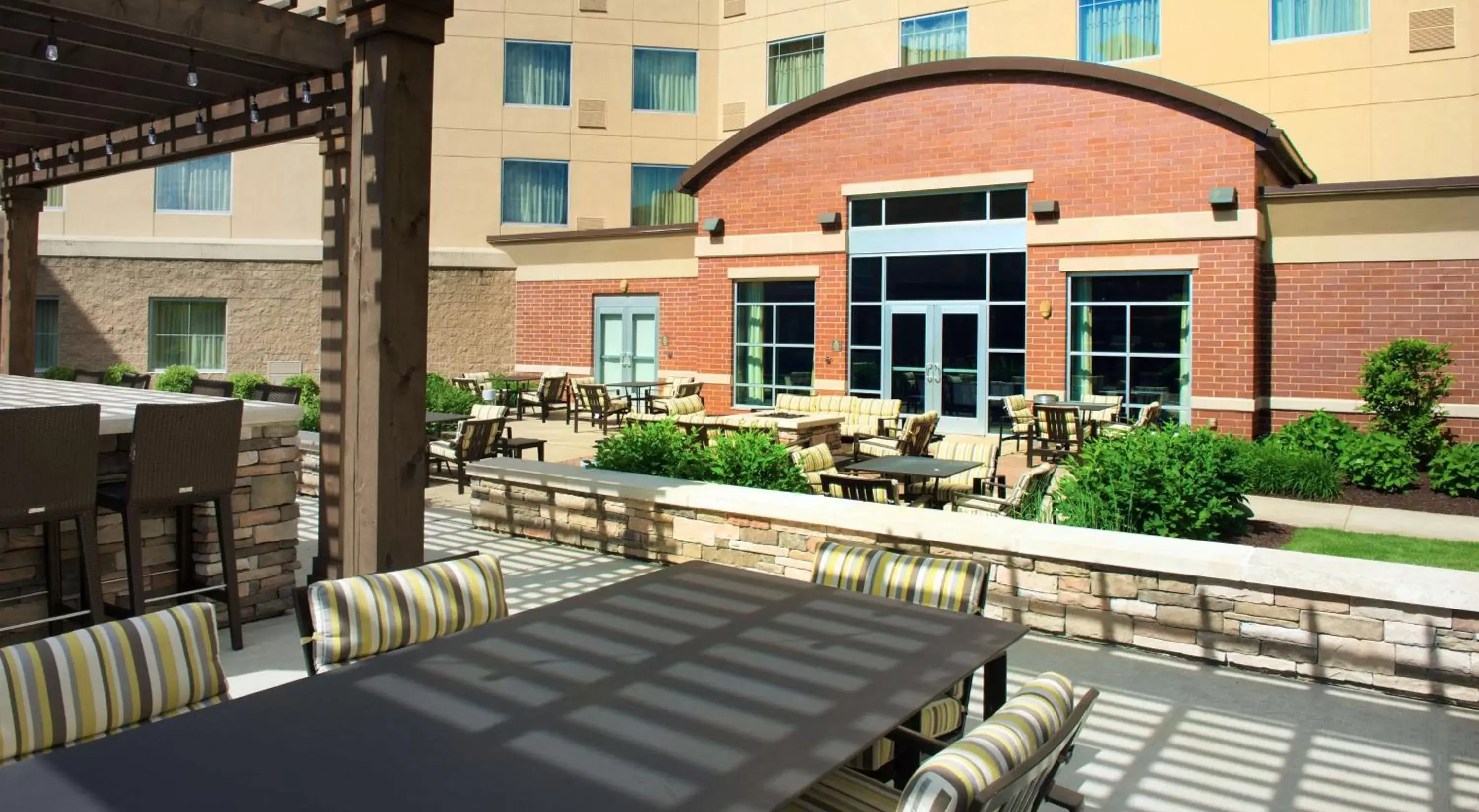 Patio in Homewood Suites by Hilton Pittsburgh-Southpointe