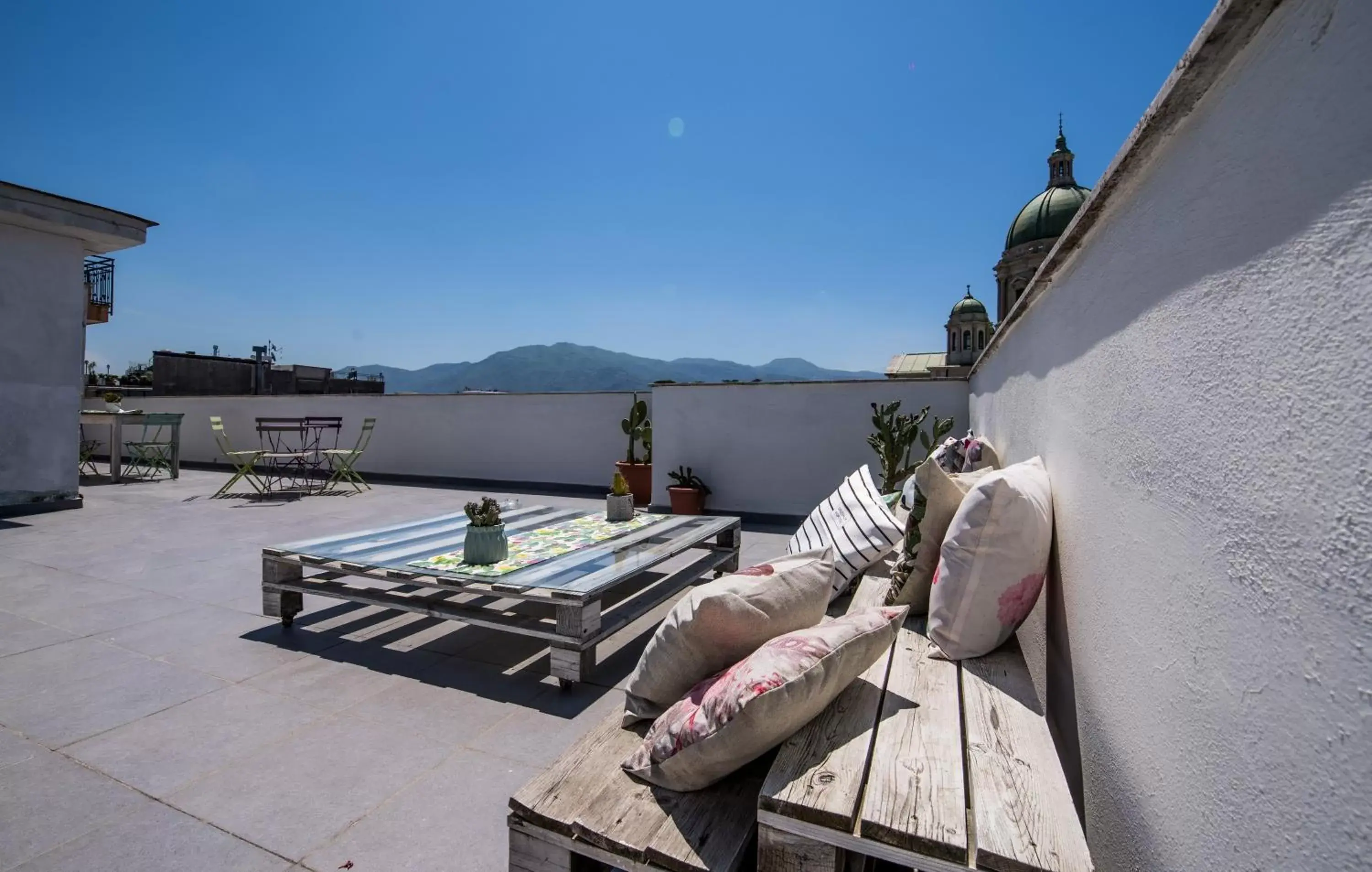 Balcony/Terrace in Flamingo B&B