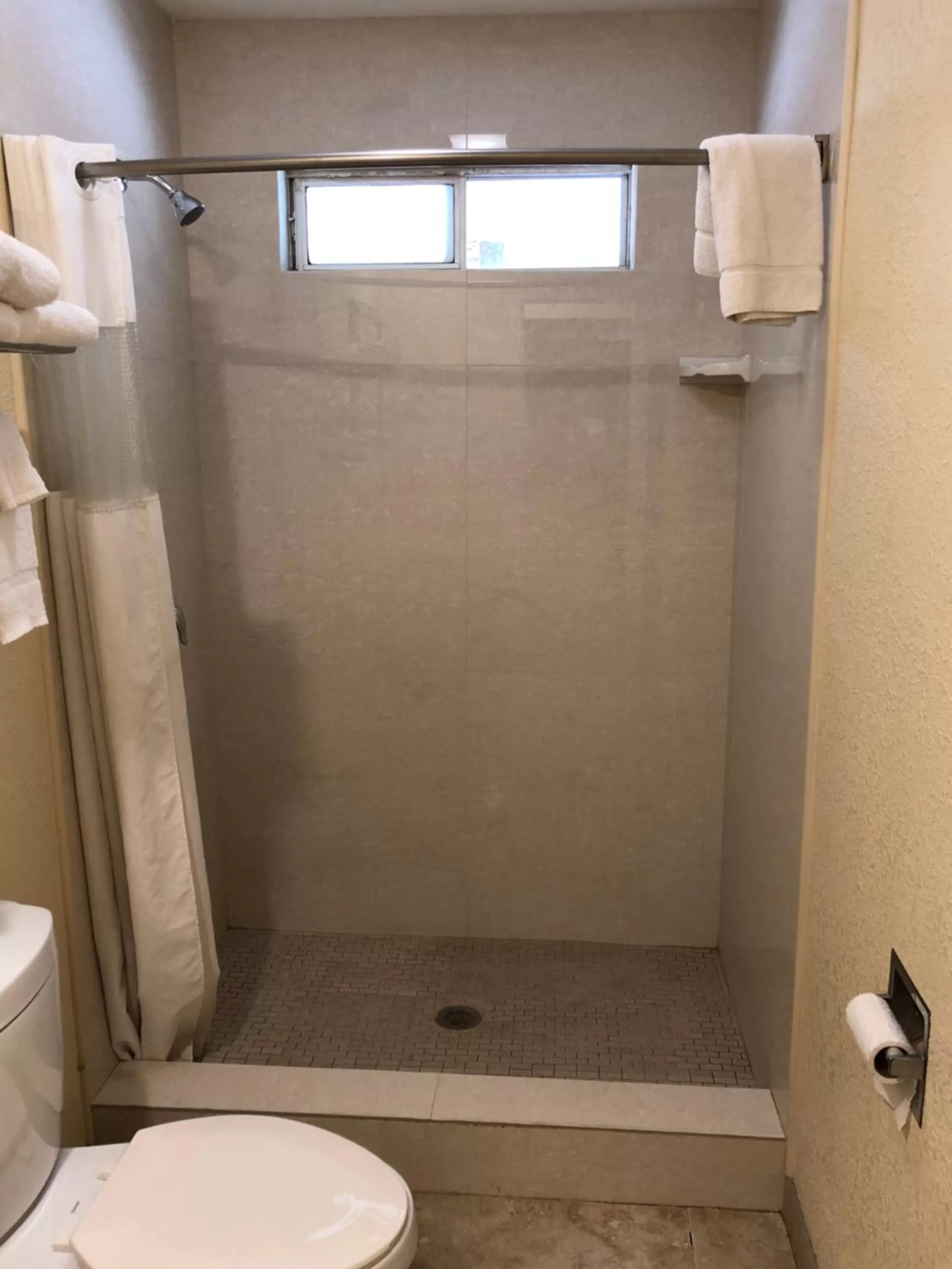 Shower in Dixon Motel